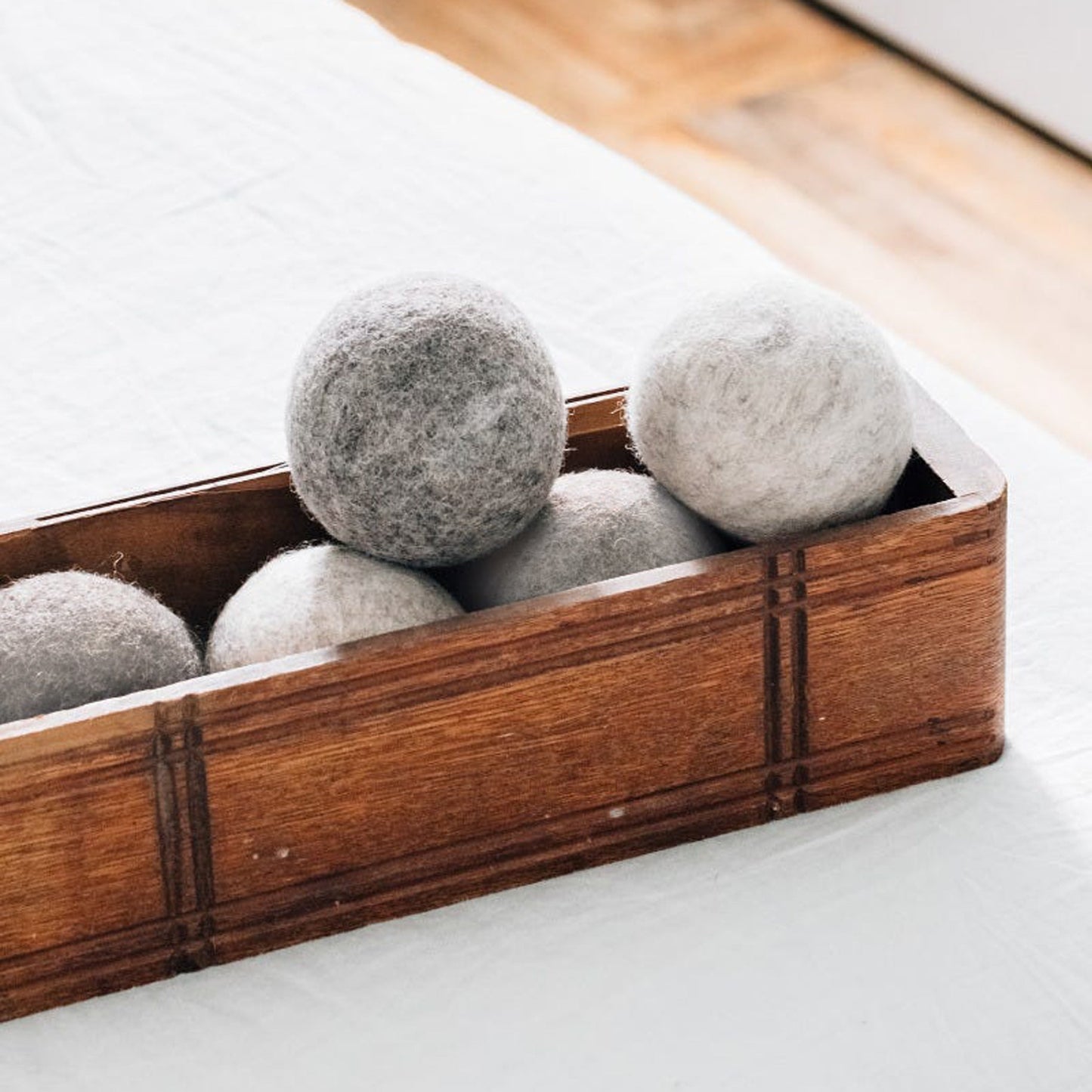 Dryer balls M/2 felted wool 3.5D asst grays/cream