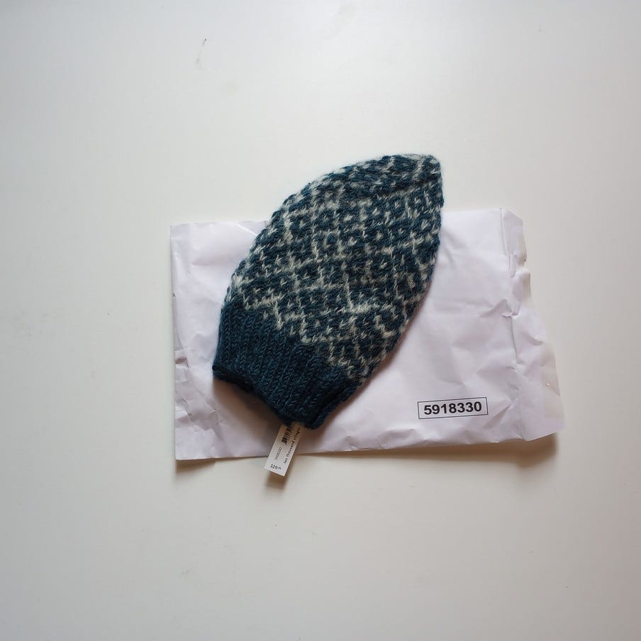 Hat diamond knit w/band wool/nylon dark teal/white