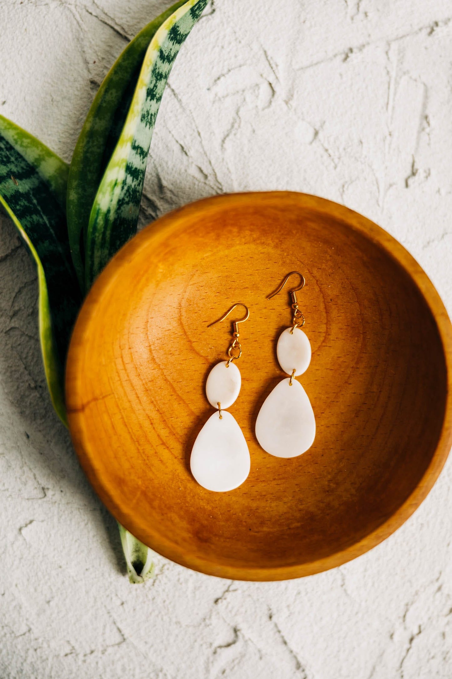 Earrings double drop oval/t-drop tagua 3L cream