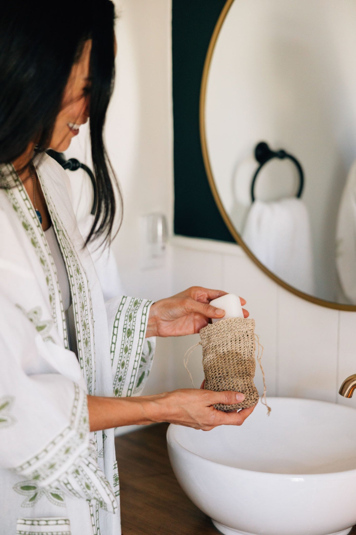 Scrubbie soap bag M/3 crochet hemp 4x6 natural