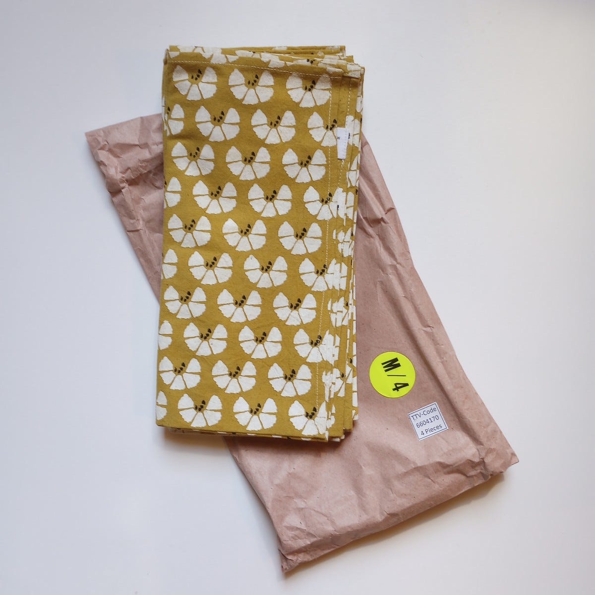 Napkin floral M/4 cotton 20sq yel/blk/wht