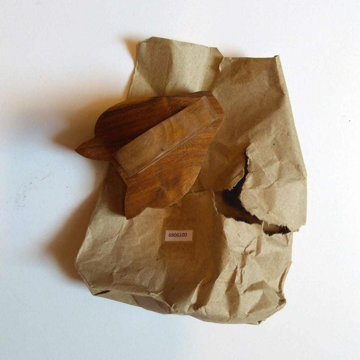 Hook rhino head teak wood 3Wx4H natural