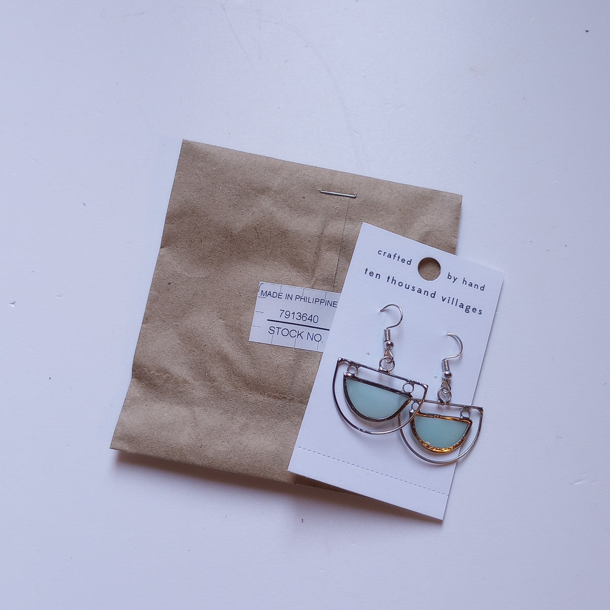 Earrings semicircle capiz/mtl 1.5L light green