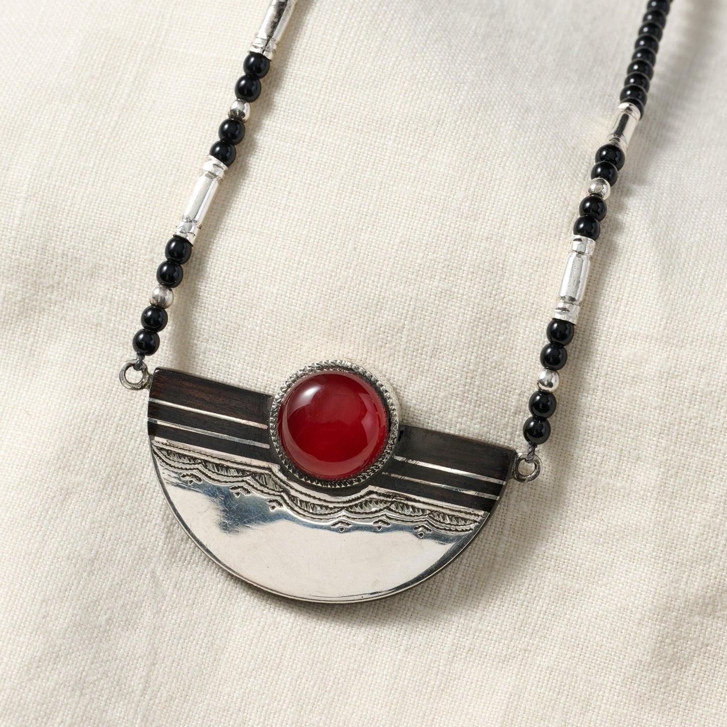 Necklace Tuareg silv/agate/ebony 20L blk/rd/silv
