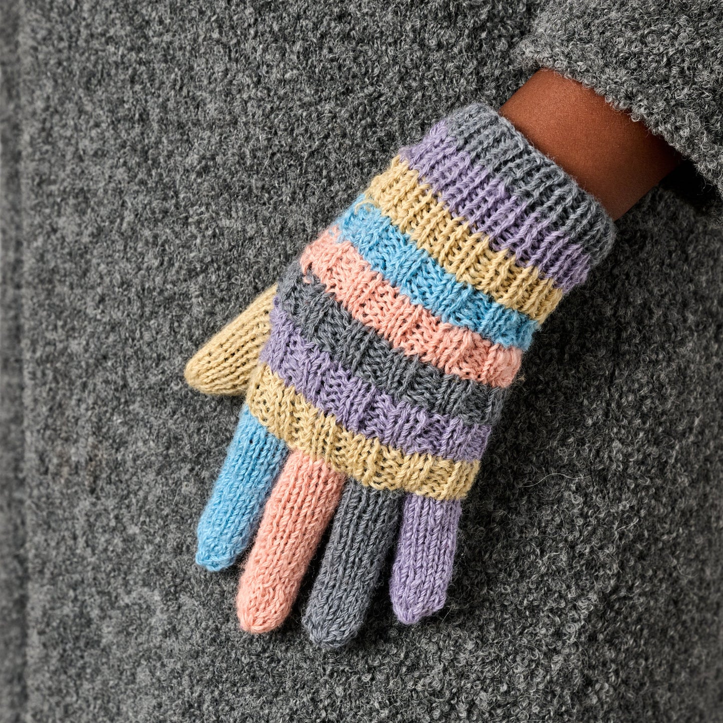 Gloves stripes lined wool/polyester 9L med pastels