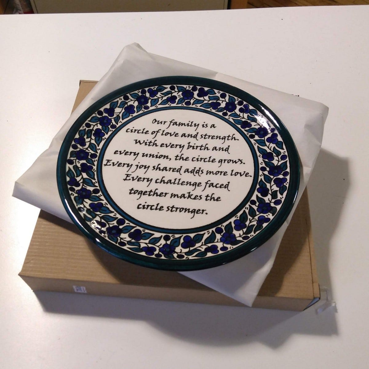 Plate family poem ceramic 10D green/navy/white