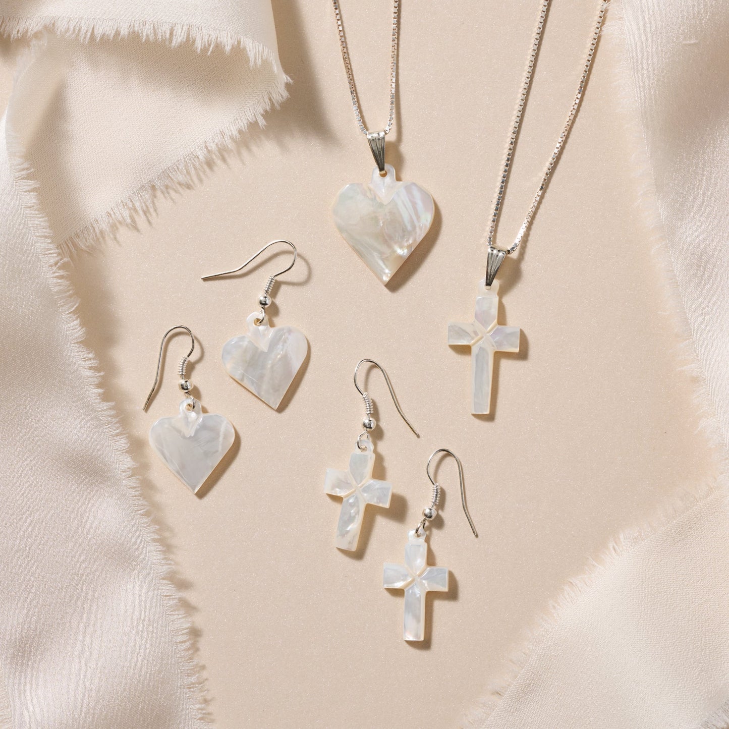 Necklace heart pend MOP 19L silver/white