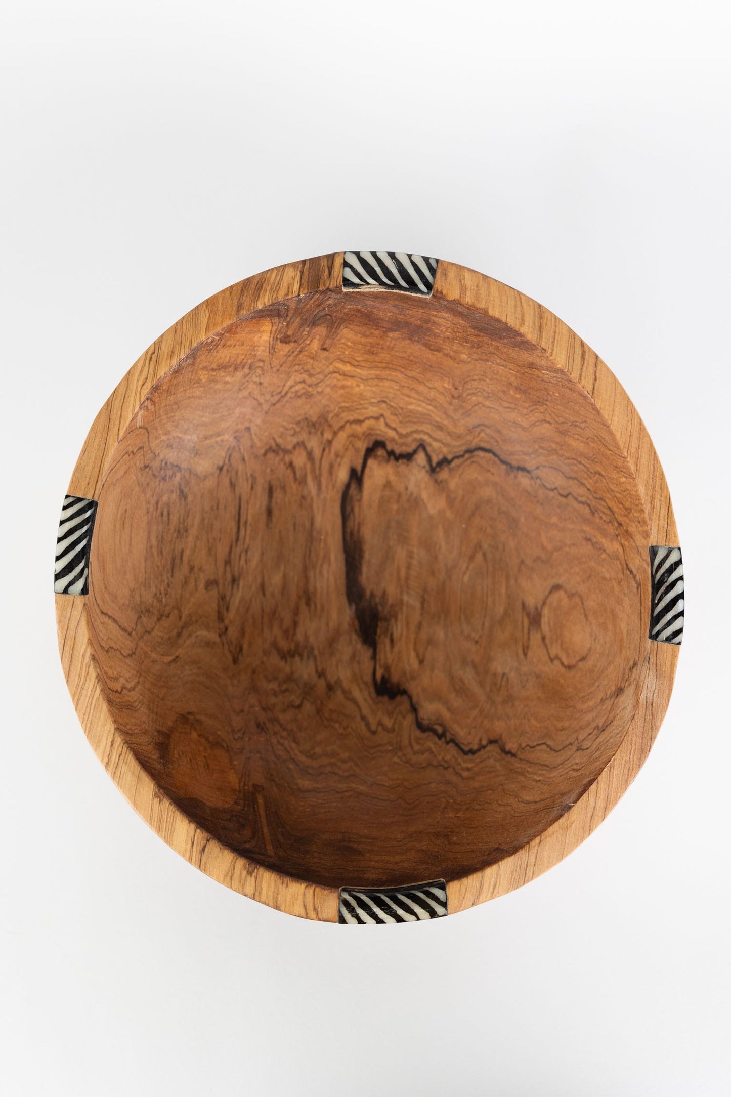 Bowl L bone inlay olive wood 12Dx3.25H brn/blk/wht