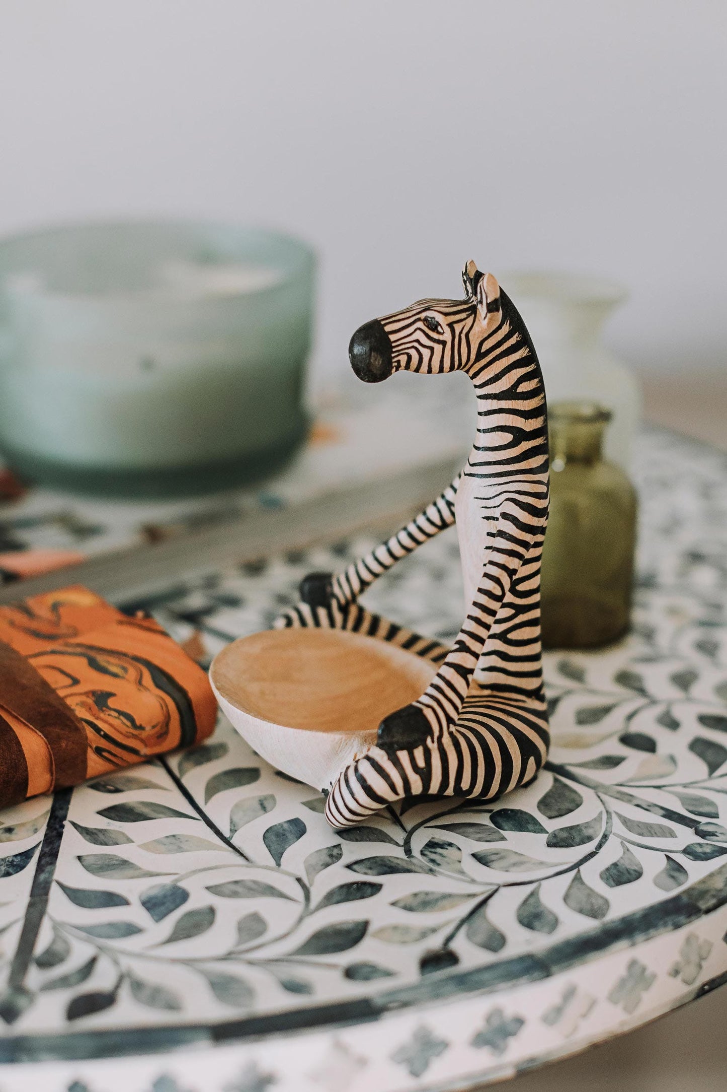 Zebra w/bowl wood 6H nat/blk