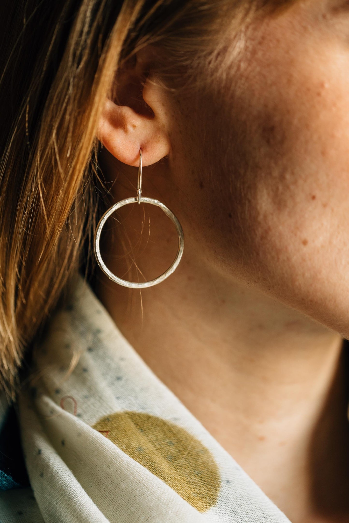 Earrings single hoop hammered metal 1.25D silver
