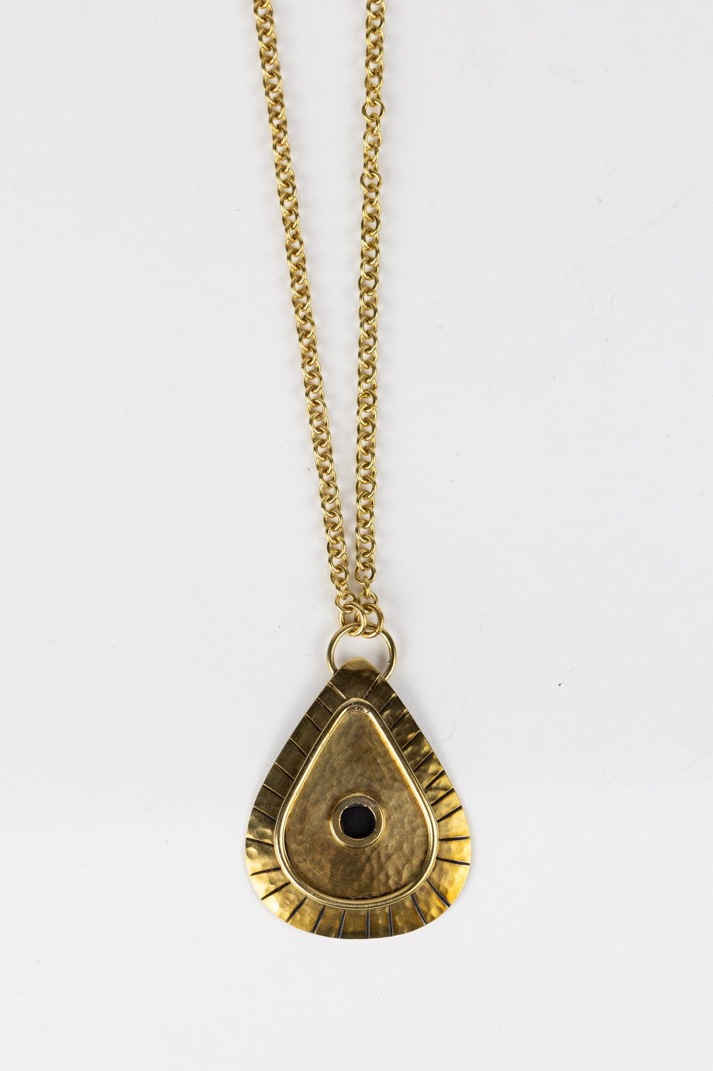 Necklace teardrop Egyptian pendant brass 26L br