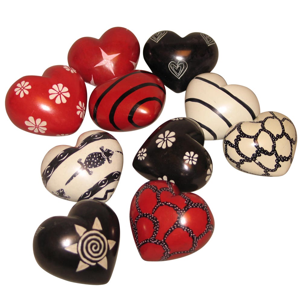 Paperweight heart M/10 kisii 2D asst
