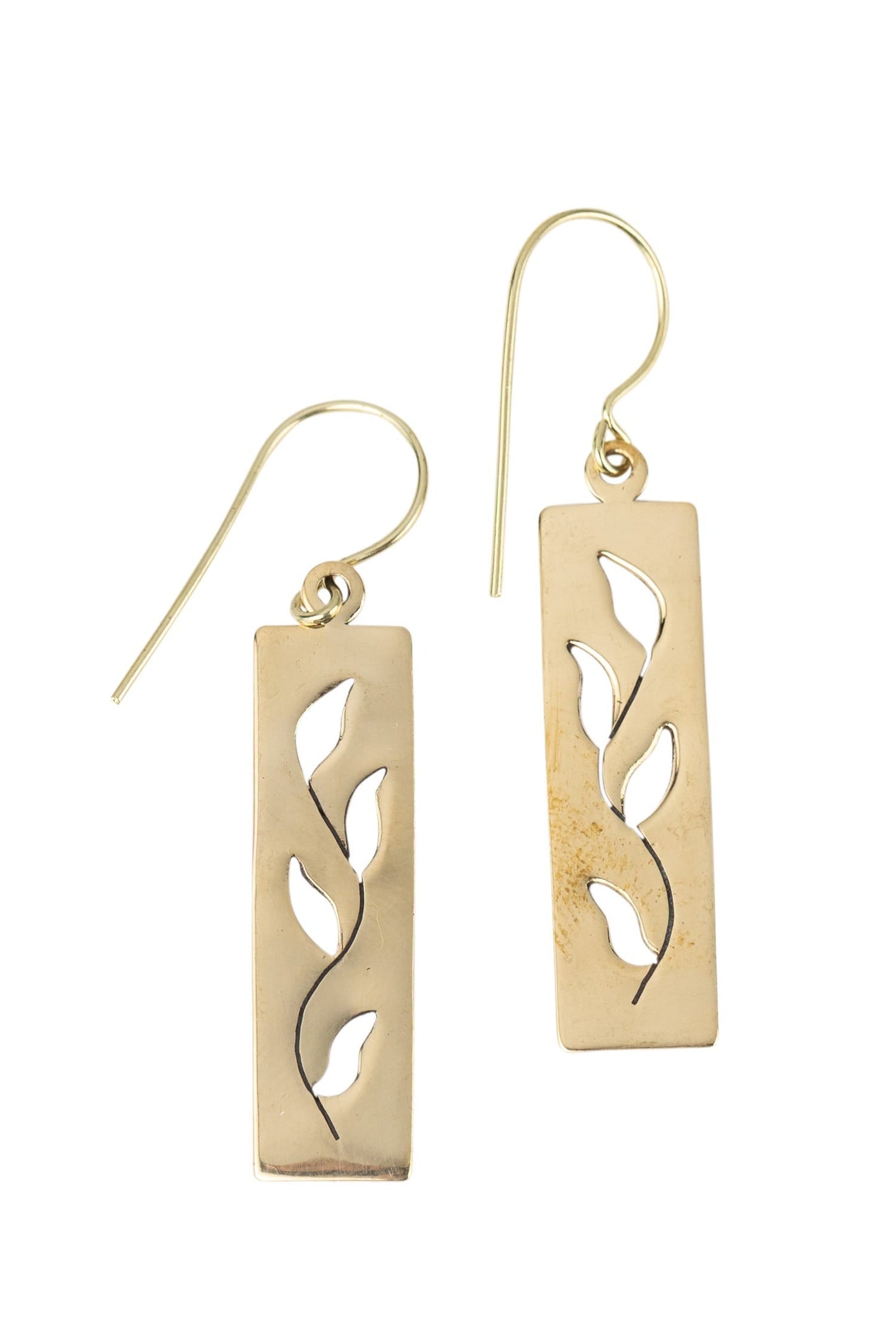 Earrings rect leaf cutout bombshell 2L brass