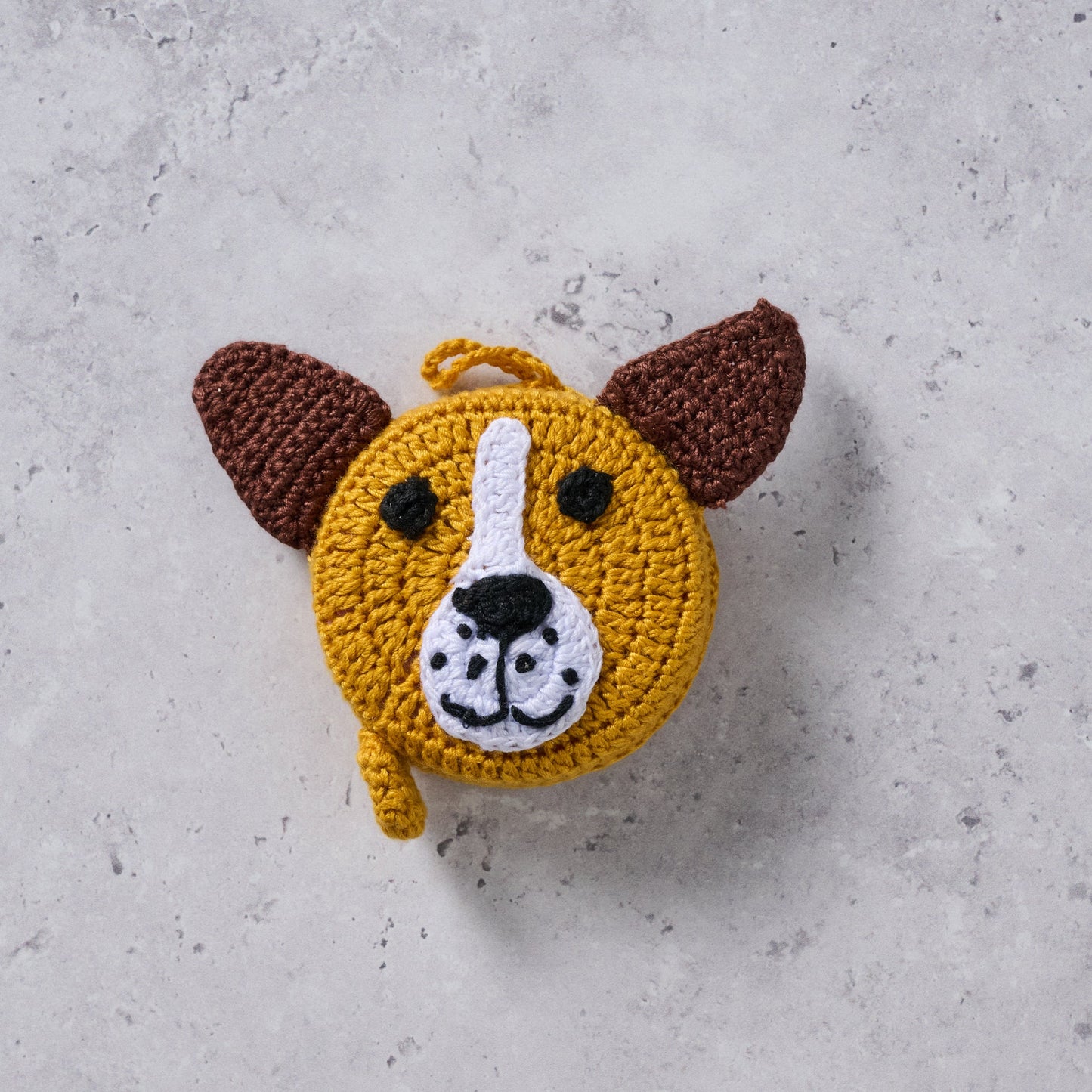 Measuring tape dog M/3 yarn 2.25D brn/blk/drk yel