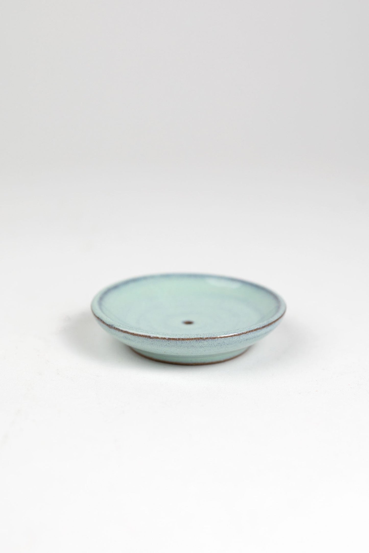 Incense holder dish M/5 stoneware clay 3D pale grn