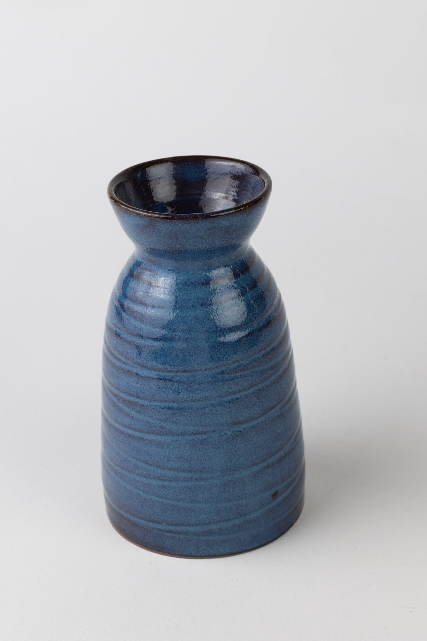 Carafe sake scored 10oz ceramic 3Dx6H blue/brown