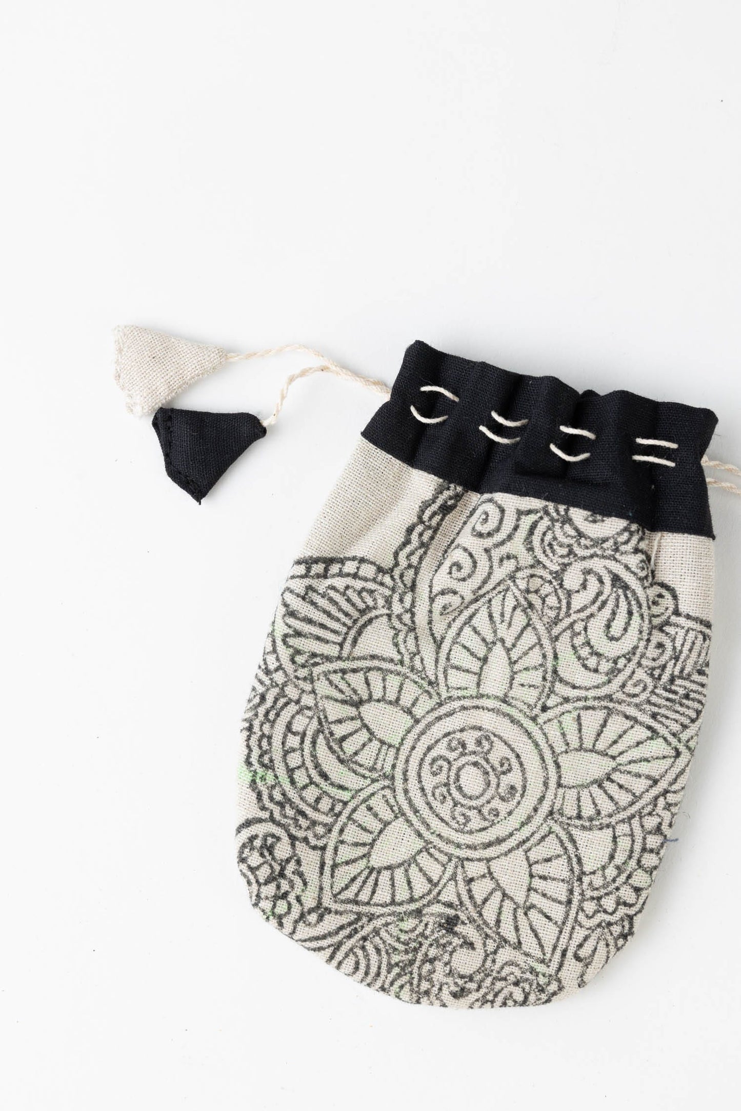 Gift bag 2 drawstrings M/5 cotton 3.5Wx5H asst/blk