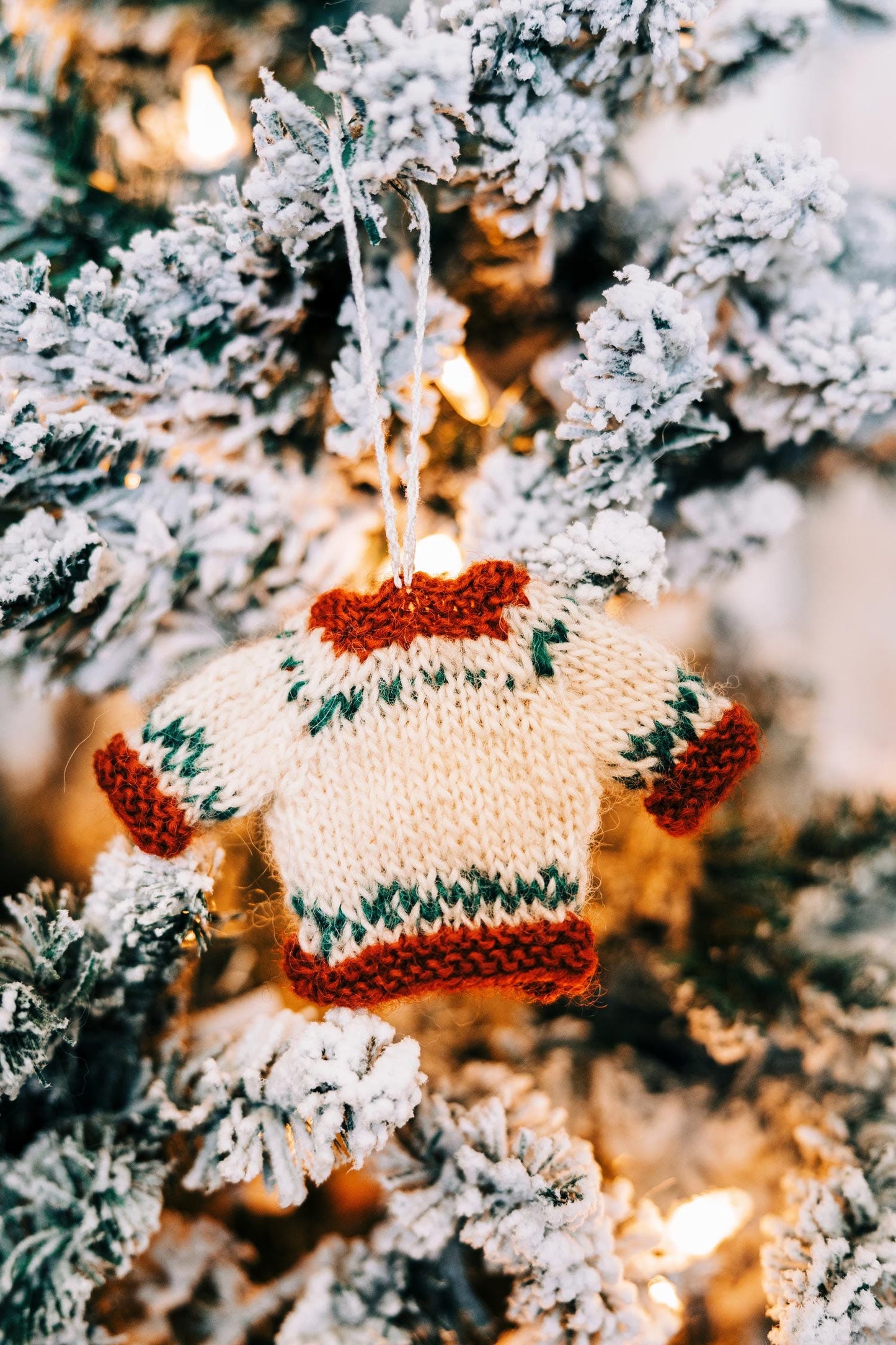 Ornament sweater M/3 wool 3.5H cream/red/green