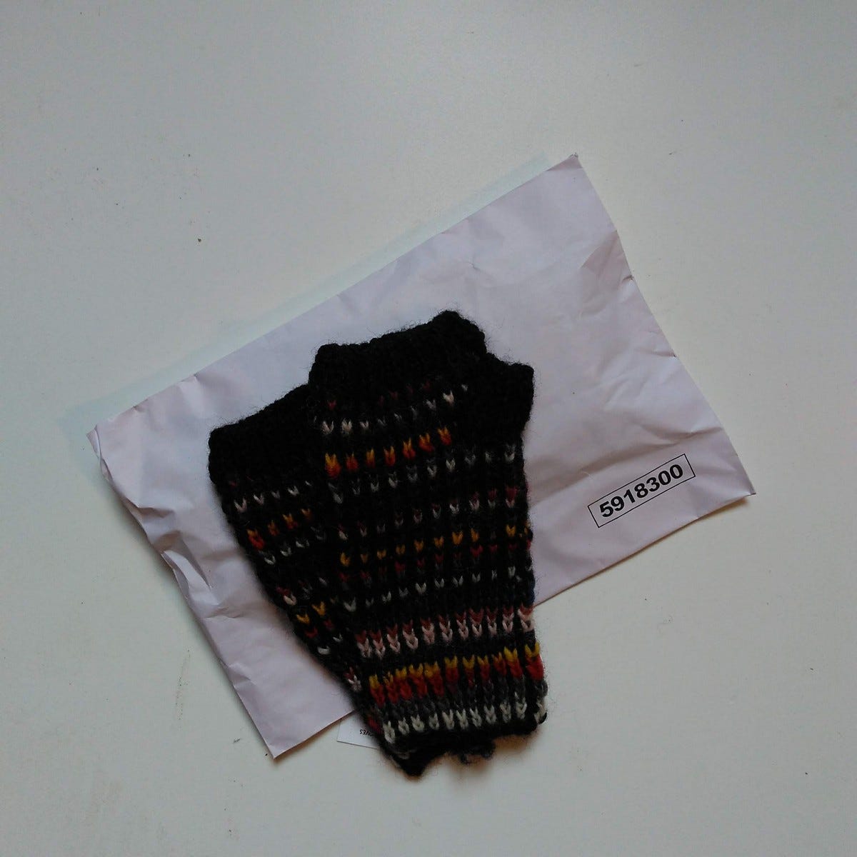 Wrist warmers aurora lights wool black/multi asst