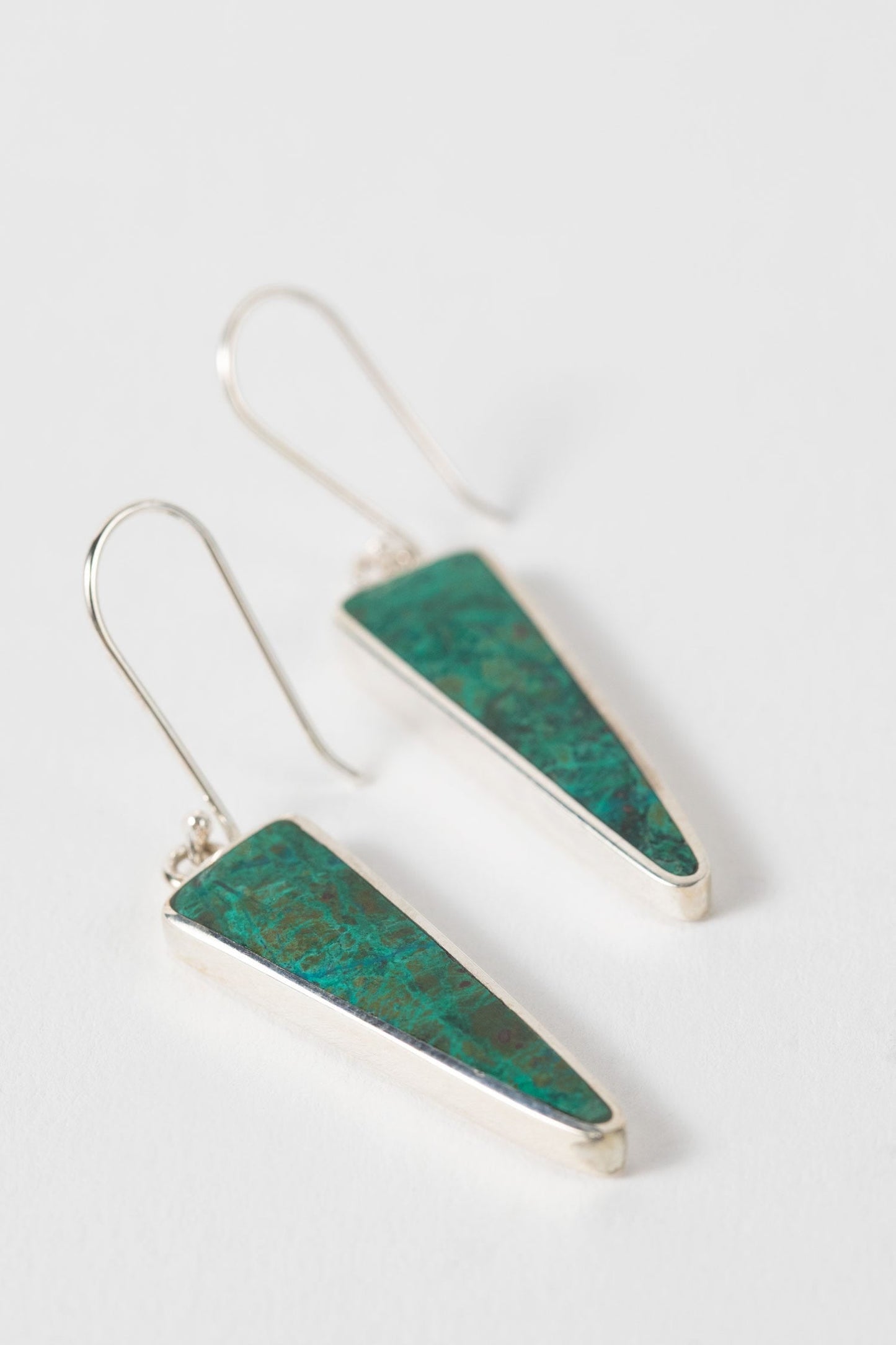 Earrings long triangle chrysocolla 1.75L grn/silv