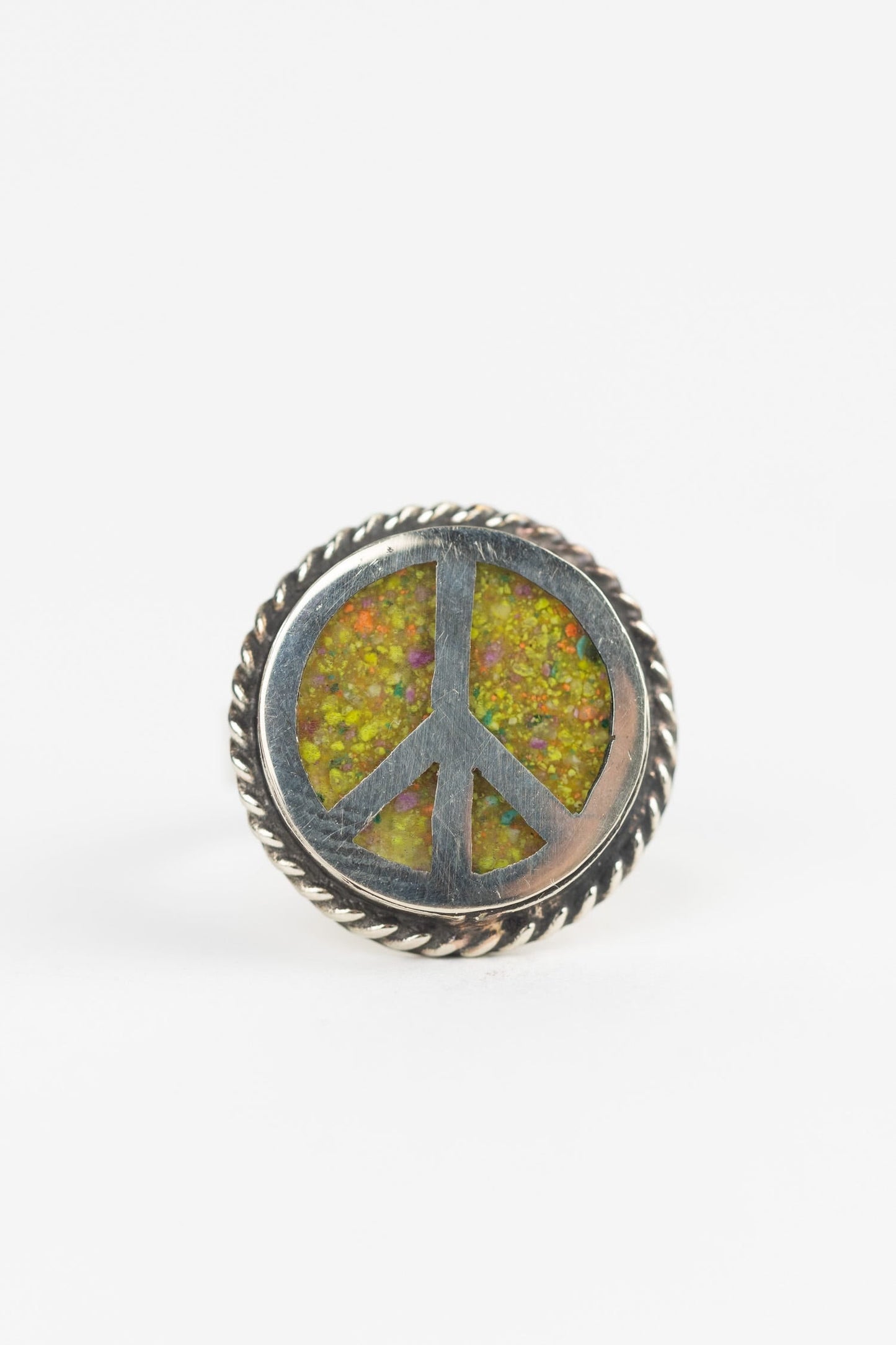 Ring peace sign acrylic stone/mtl .75D silv/multi