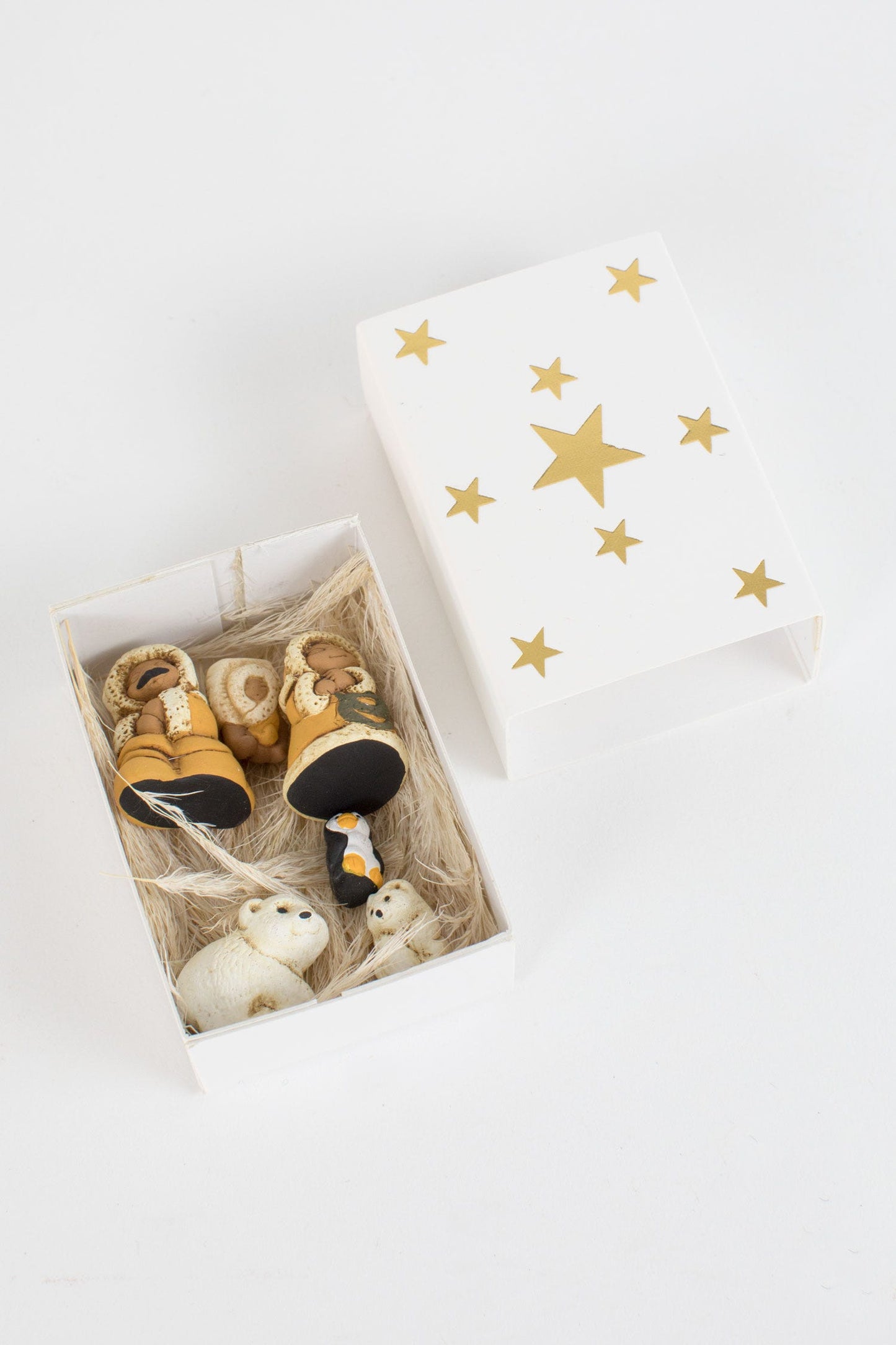 Nativity Inuit in matchbox cer 1H gold/multi