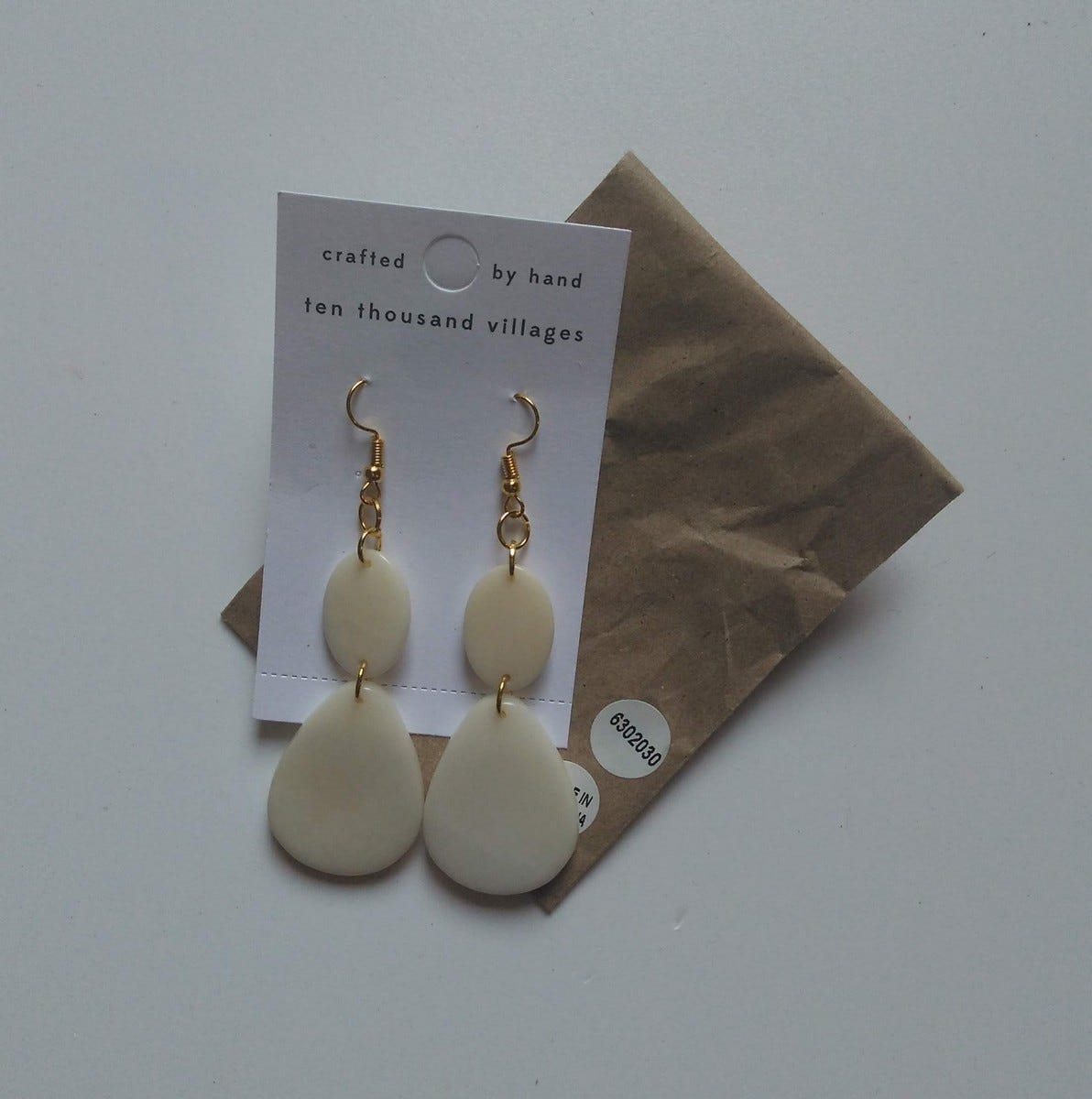 Earrings double drop oval/t-drop tagua 3L cream