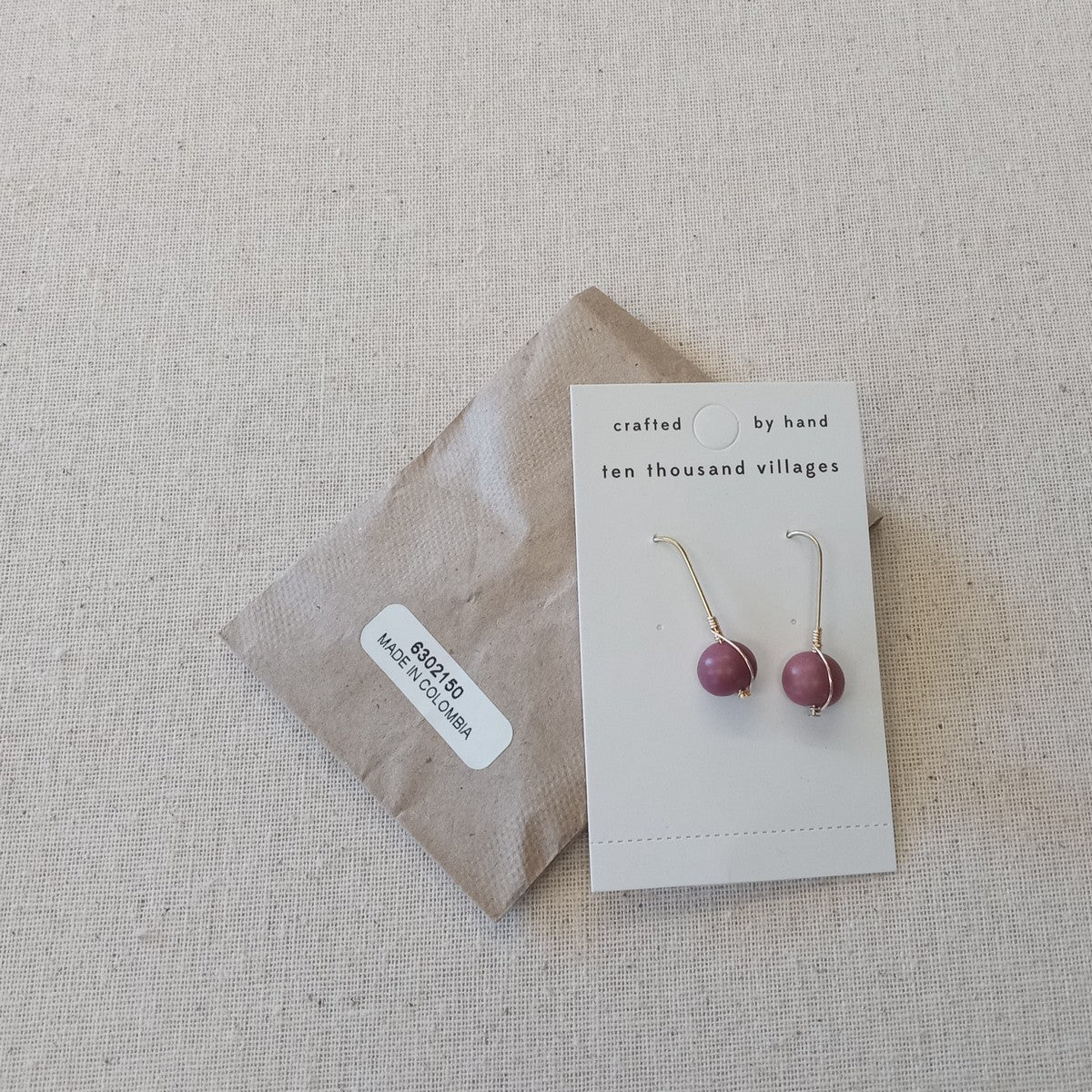 Earrings acai seed/14K gold wire 1.5L lavender/gld