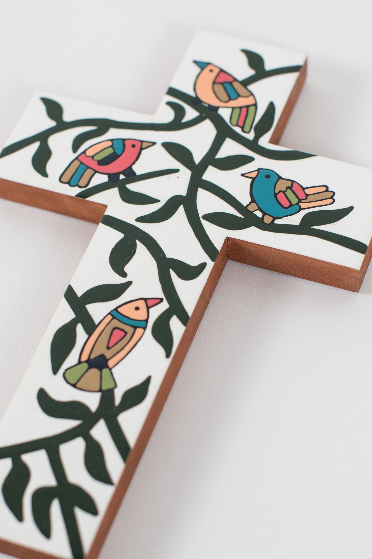 Cross 4 birds/vine wood 5Wx8 multi
