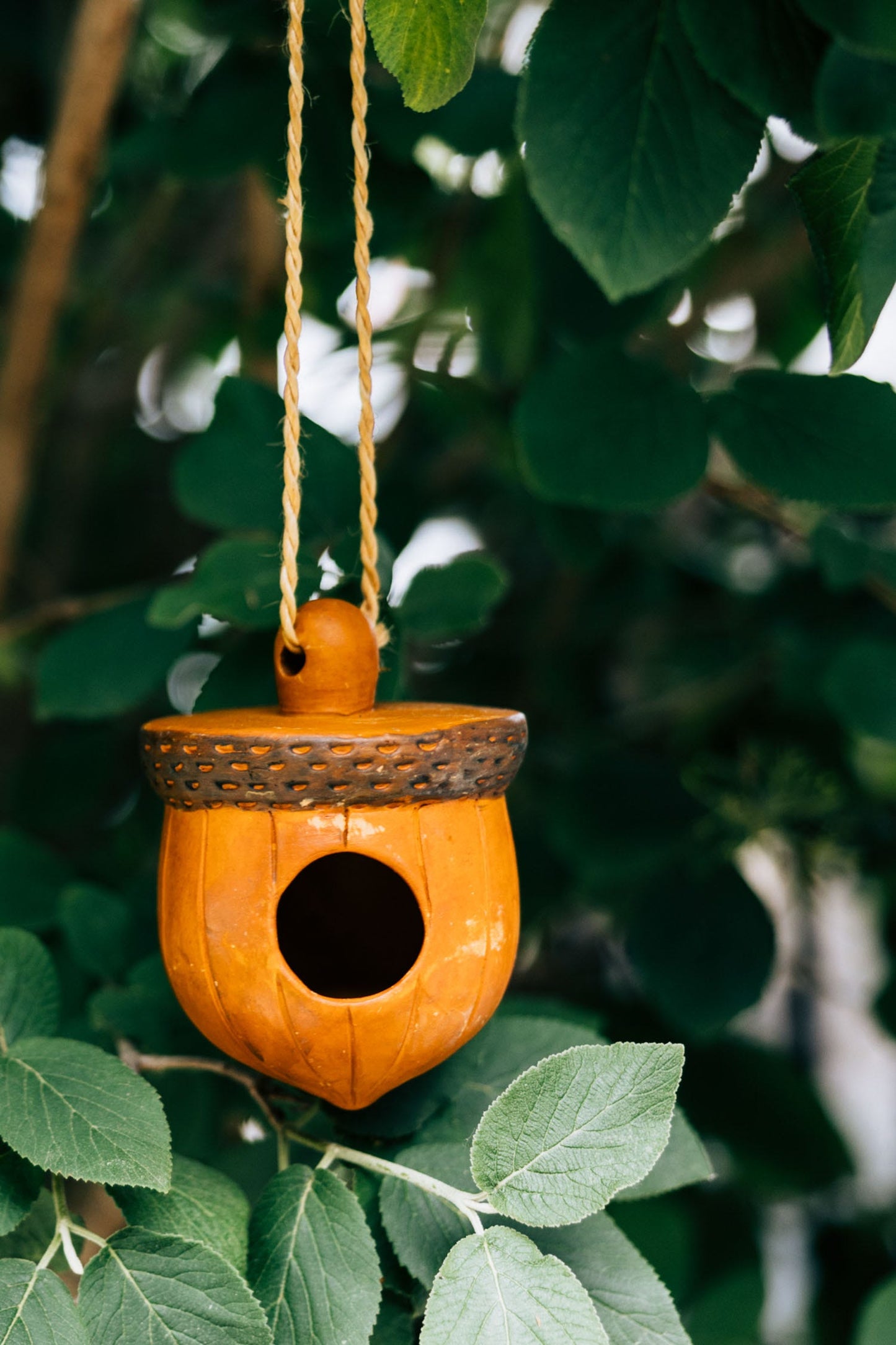 Birdhouse acorn terracotta 3.5Dx5H rust/brown