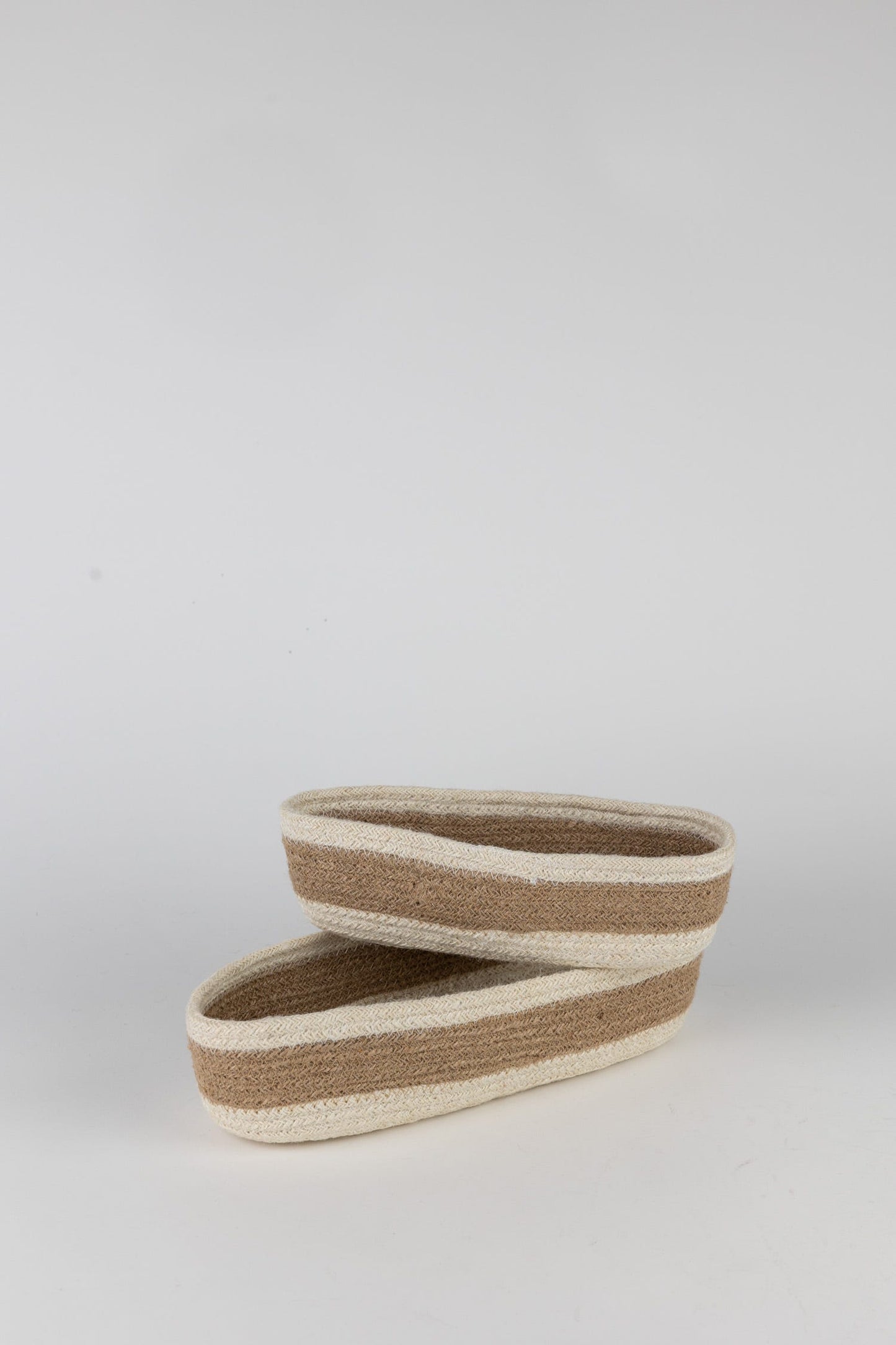 Basket oval f/bread stitch jute 13Lx5Wx3H tan/brn