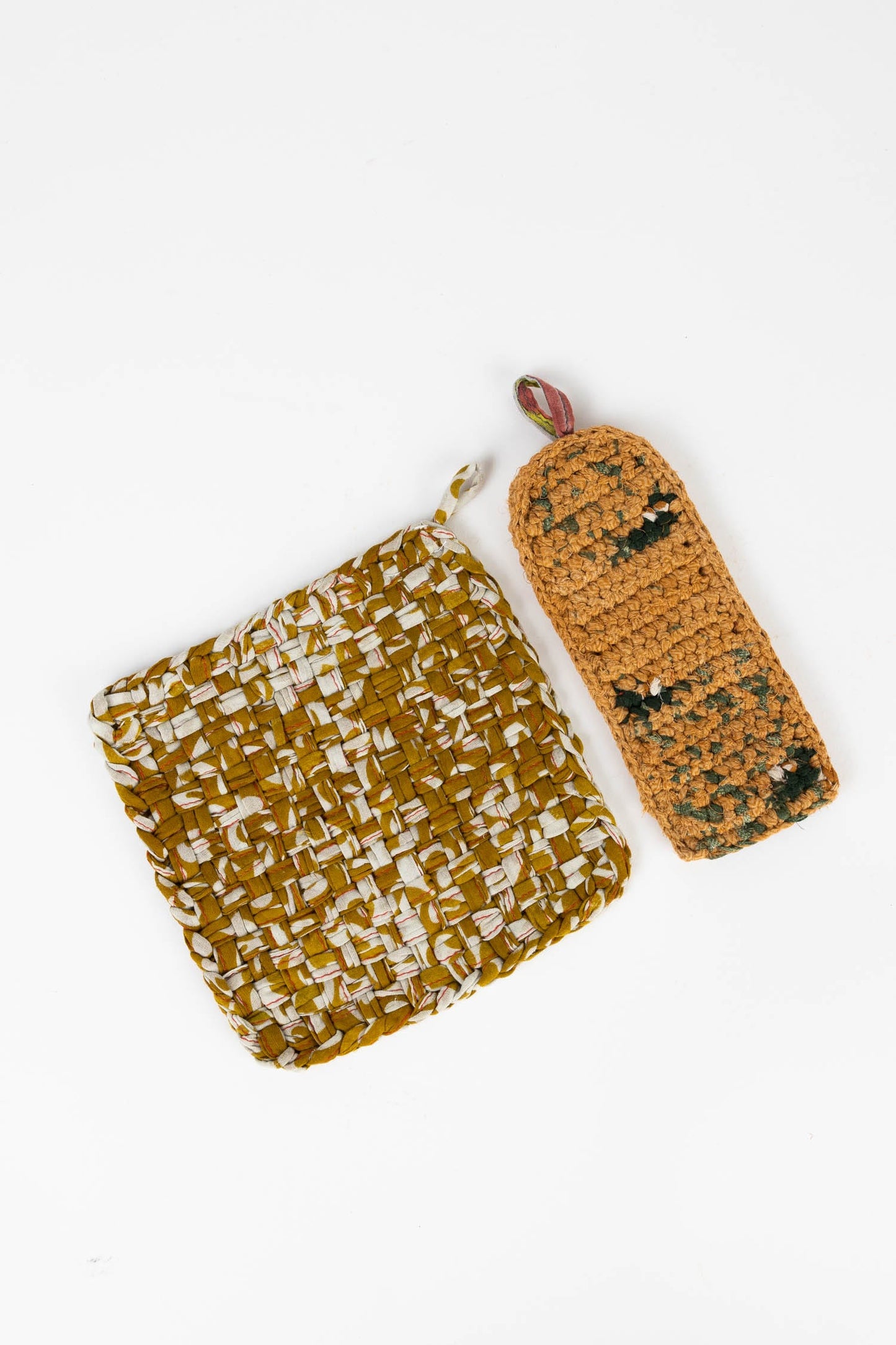 Hot mat panhandler s/2 crochet sari 6sq/6L asst