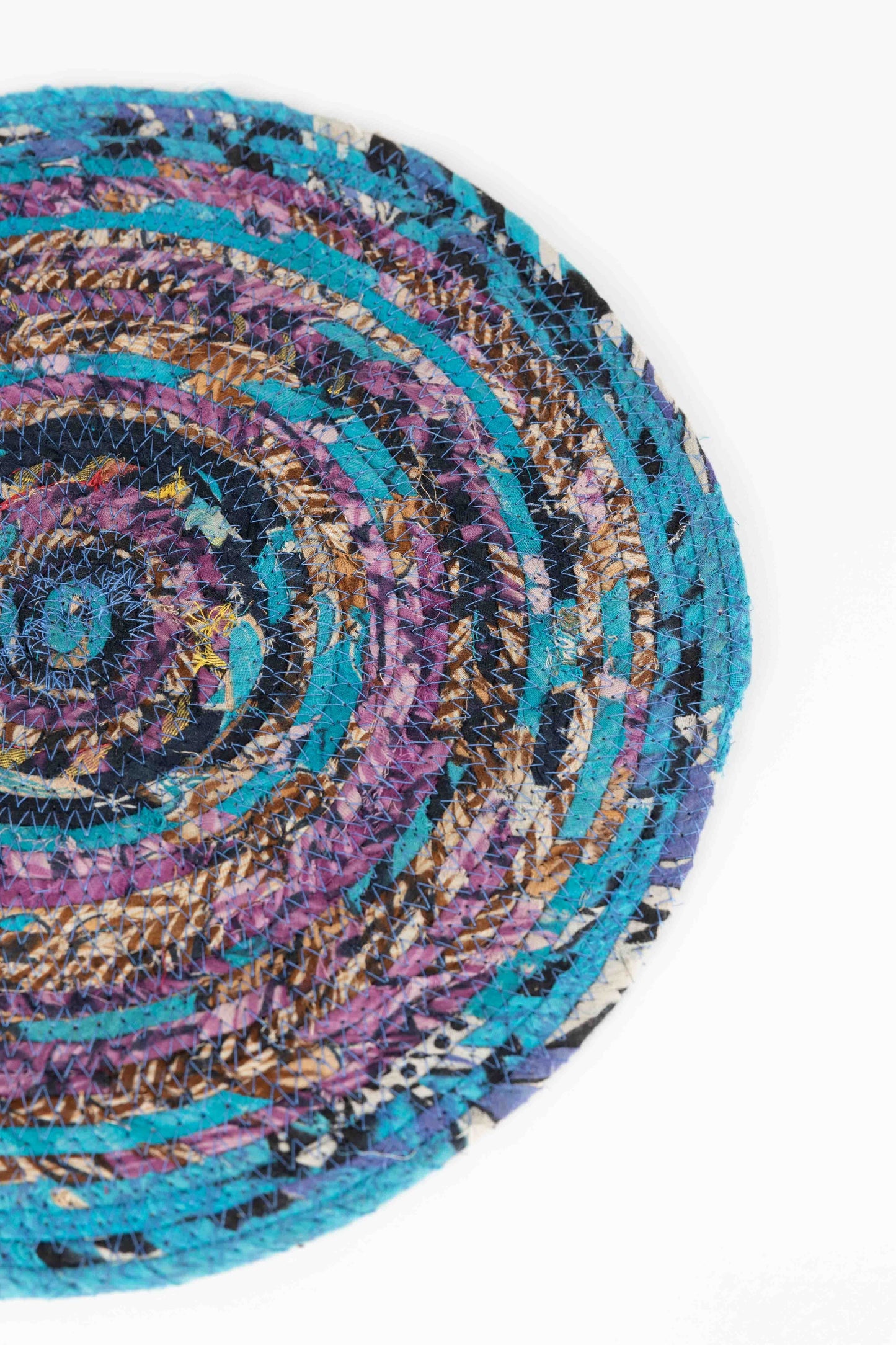 Placemat charger machine stitched sari 13D asst