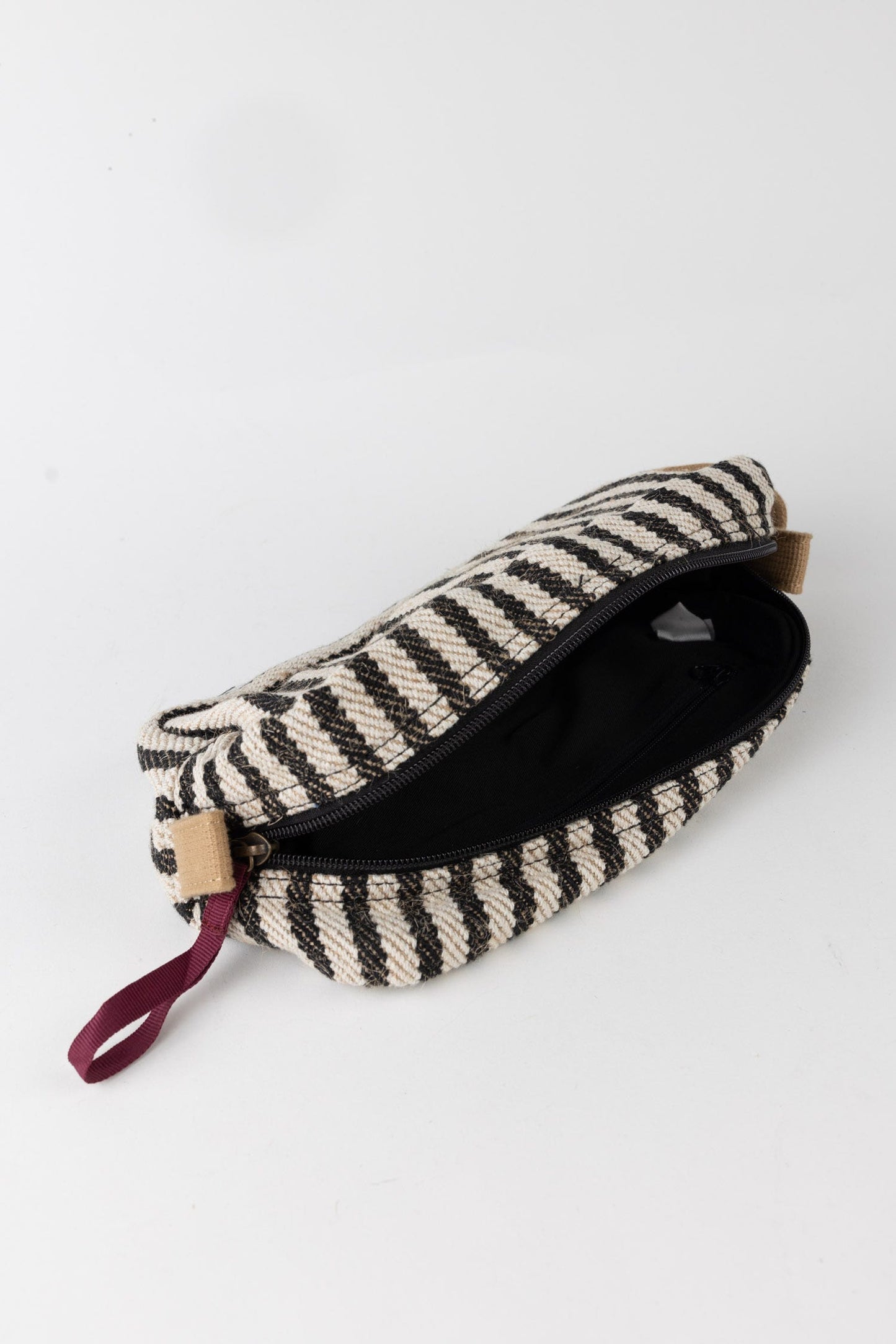 Bag toiletry striped jute/cotton 9Lx5H blk/crm