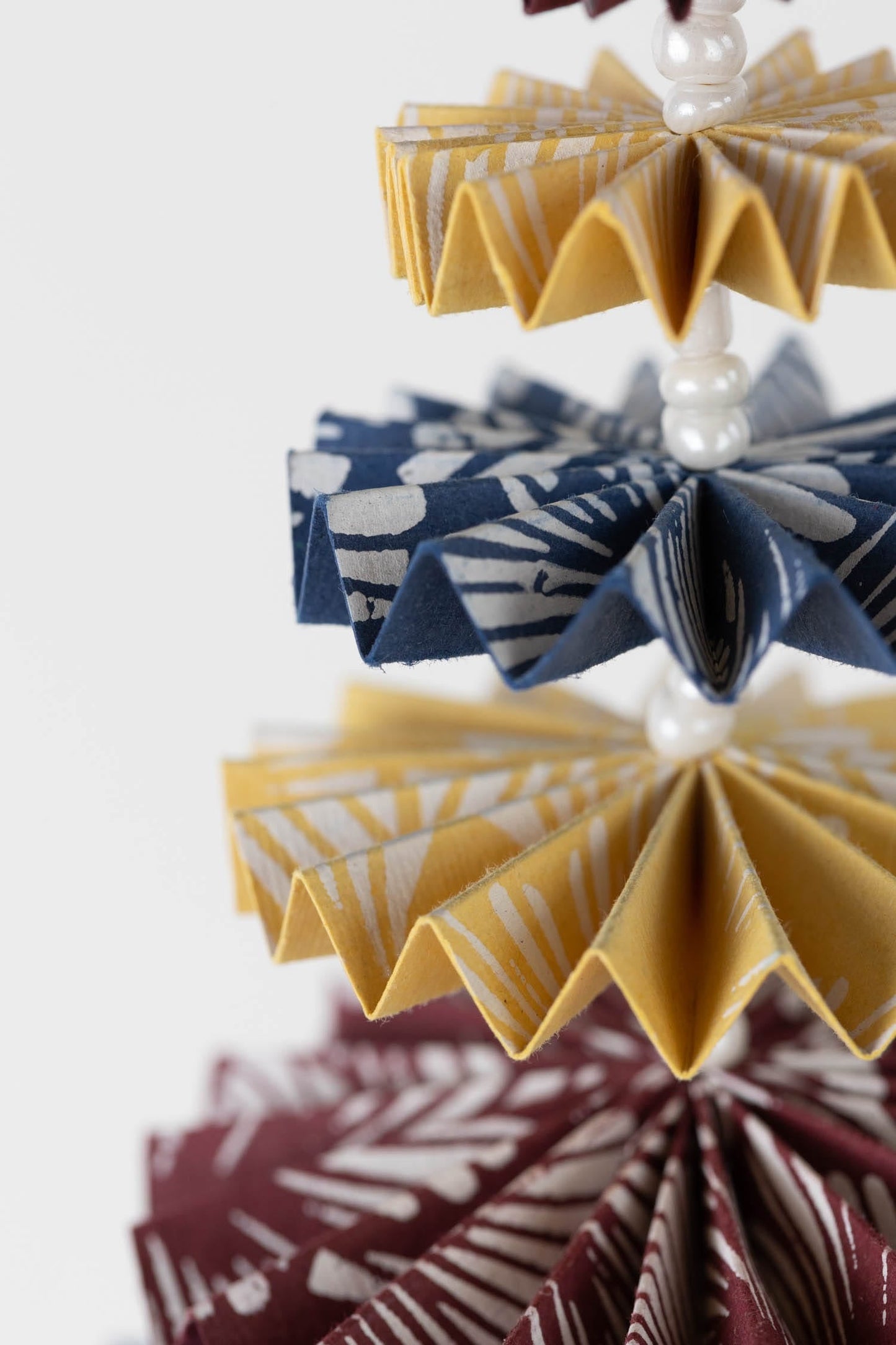 Ornament fan fold tree M/3 ppr 3Dx6H bur/blu/yel