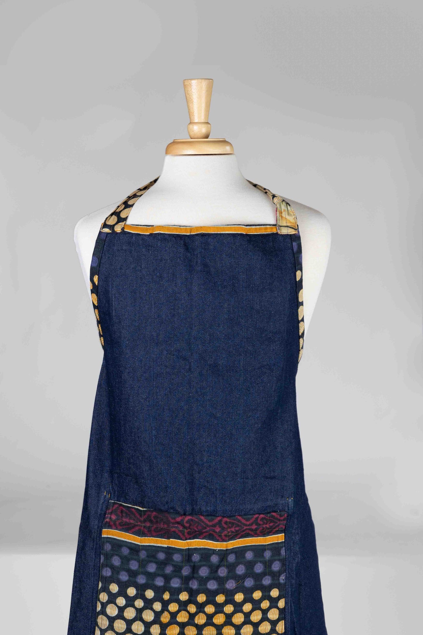 Apron reversible w/pockets sari/denim 34Lx28W asst