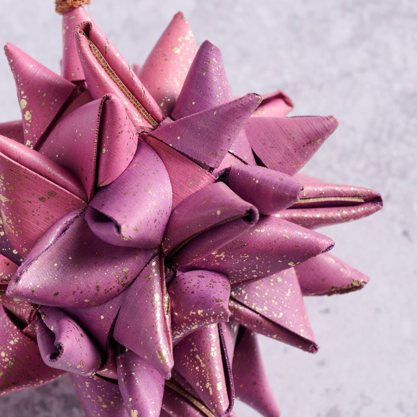Ornament ball M/5 folded palm leaves 3D pinks