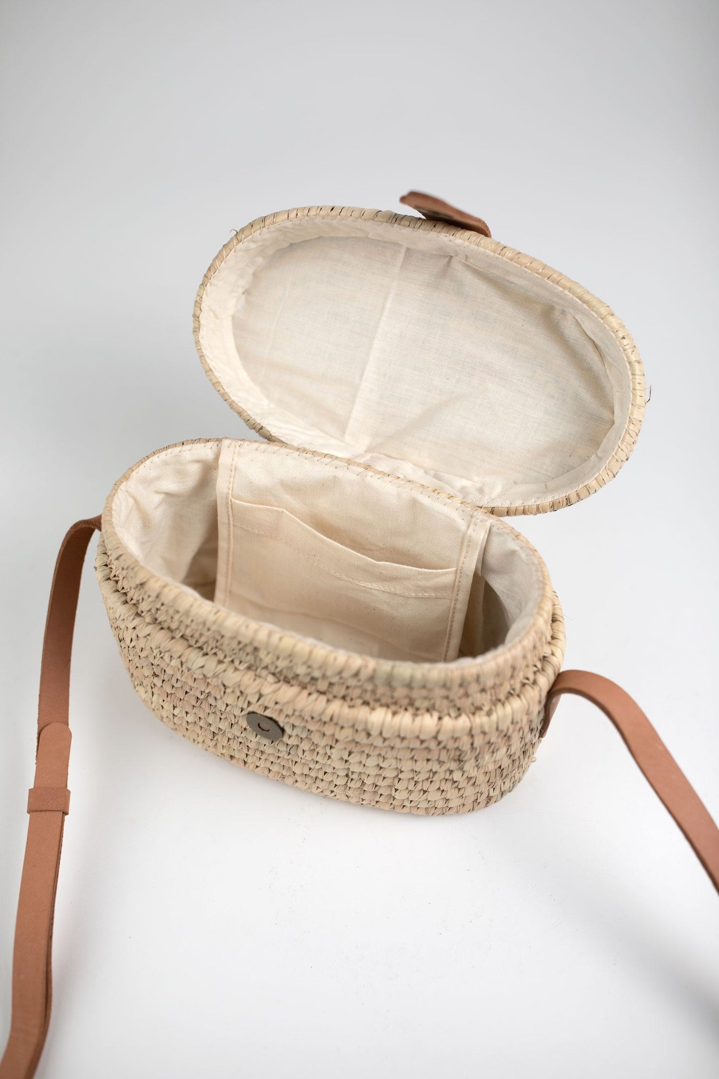 Bag oval crossbady p-leaf/leather 8Lx5Wx6H nat/brn