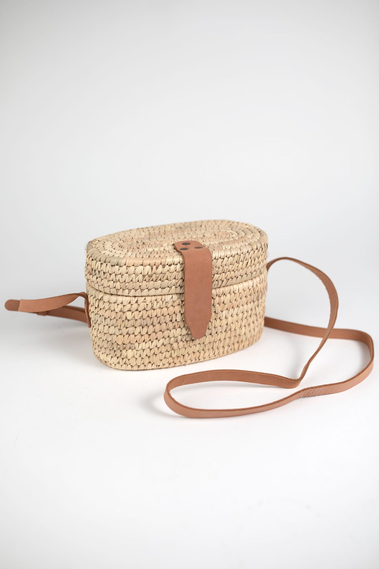 Bag oval crossbady p-leaf/leather 8Lx5Wx6H nat/brn