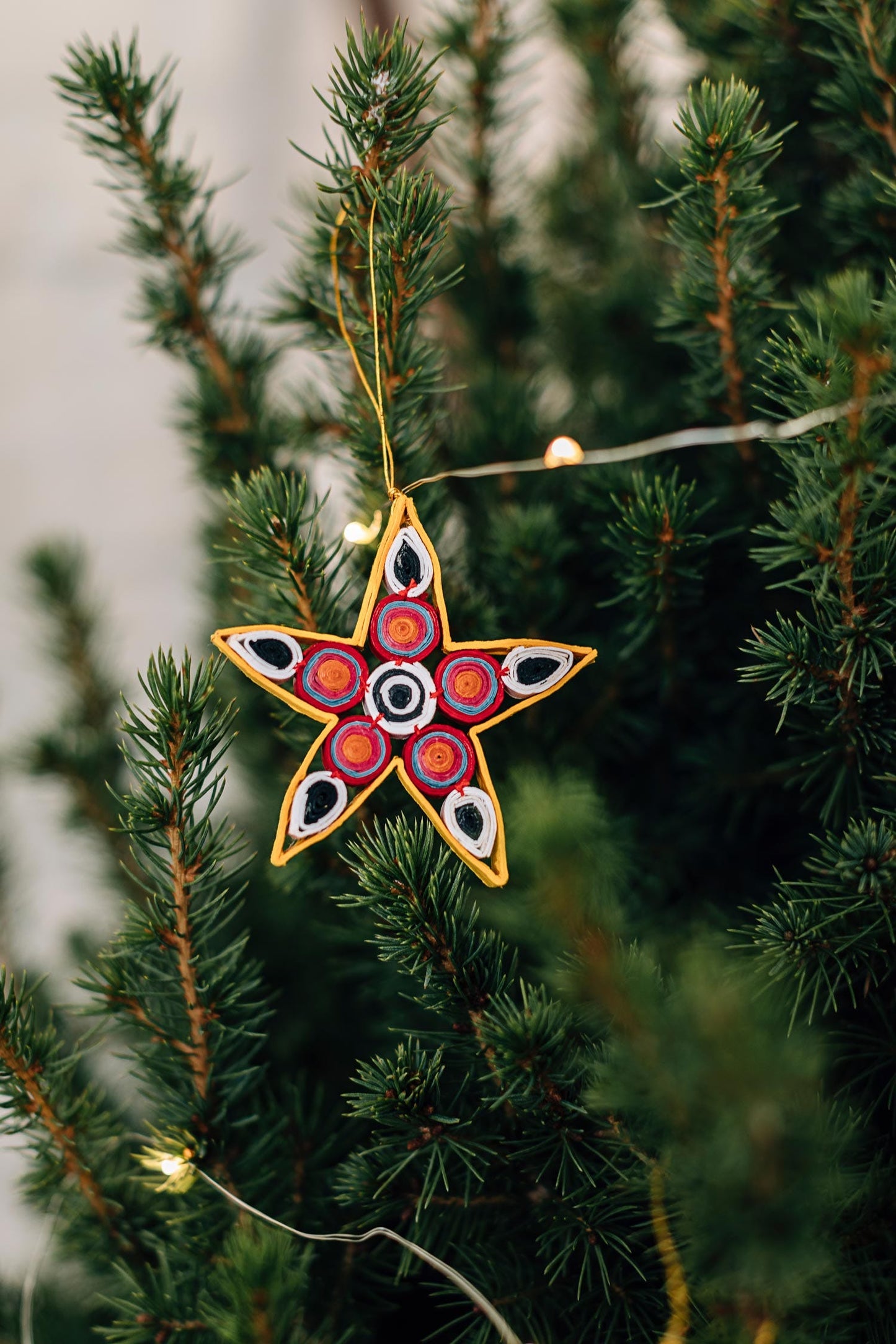 Ornament star M/5 quilled paper 3D yellow/multi