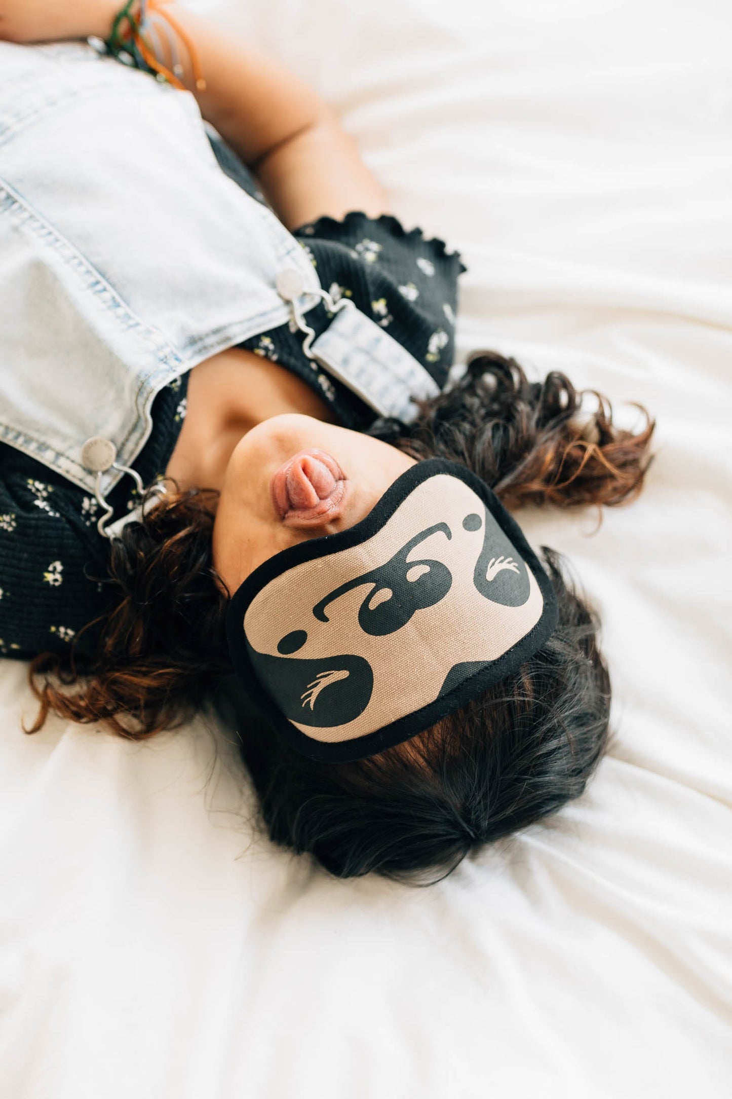 Sleep mask Slothy cotton/velvet 7Wx4 tan/black