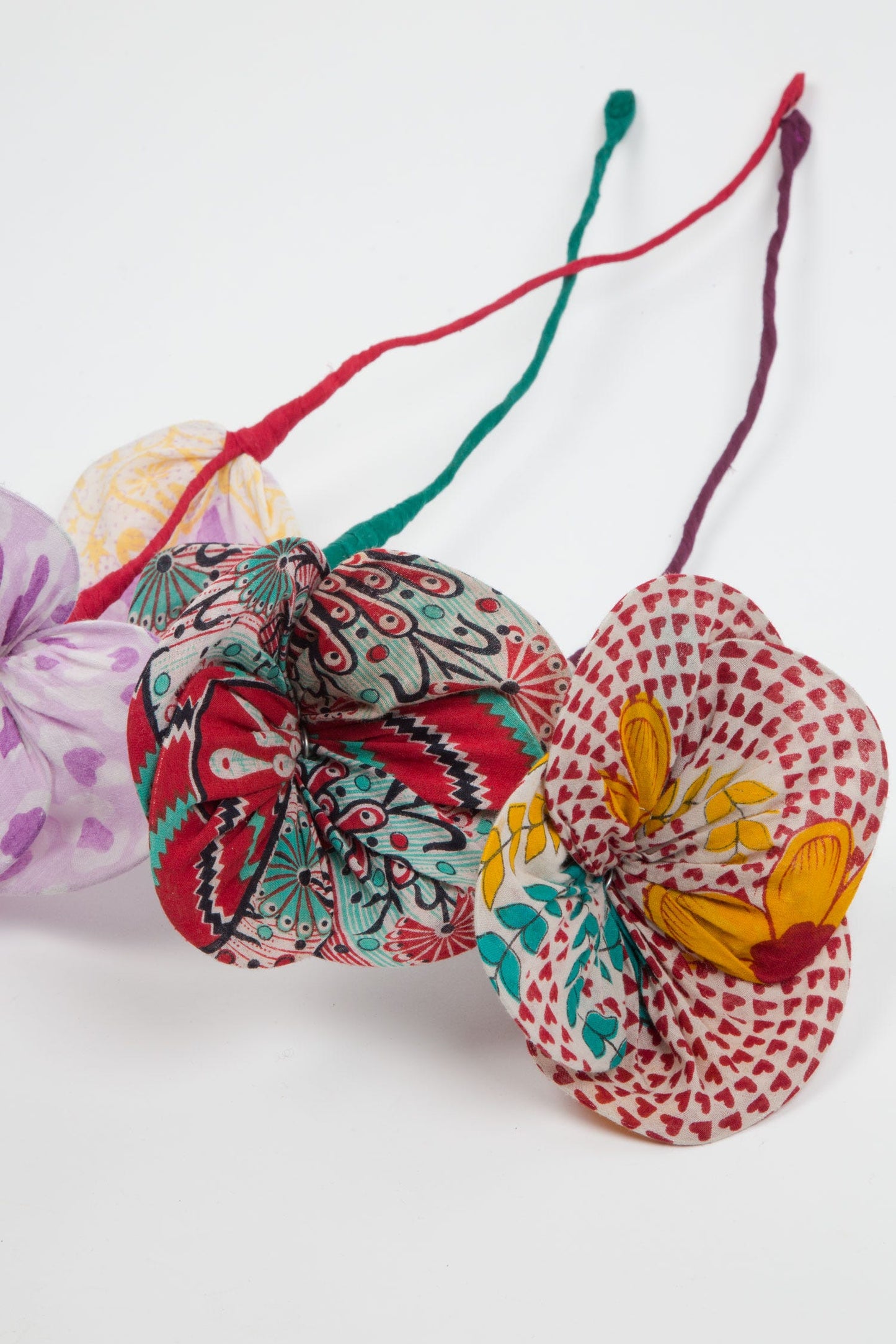 Flower flexible M/3 recycled sari 6Dx20L assorted