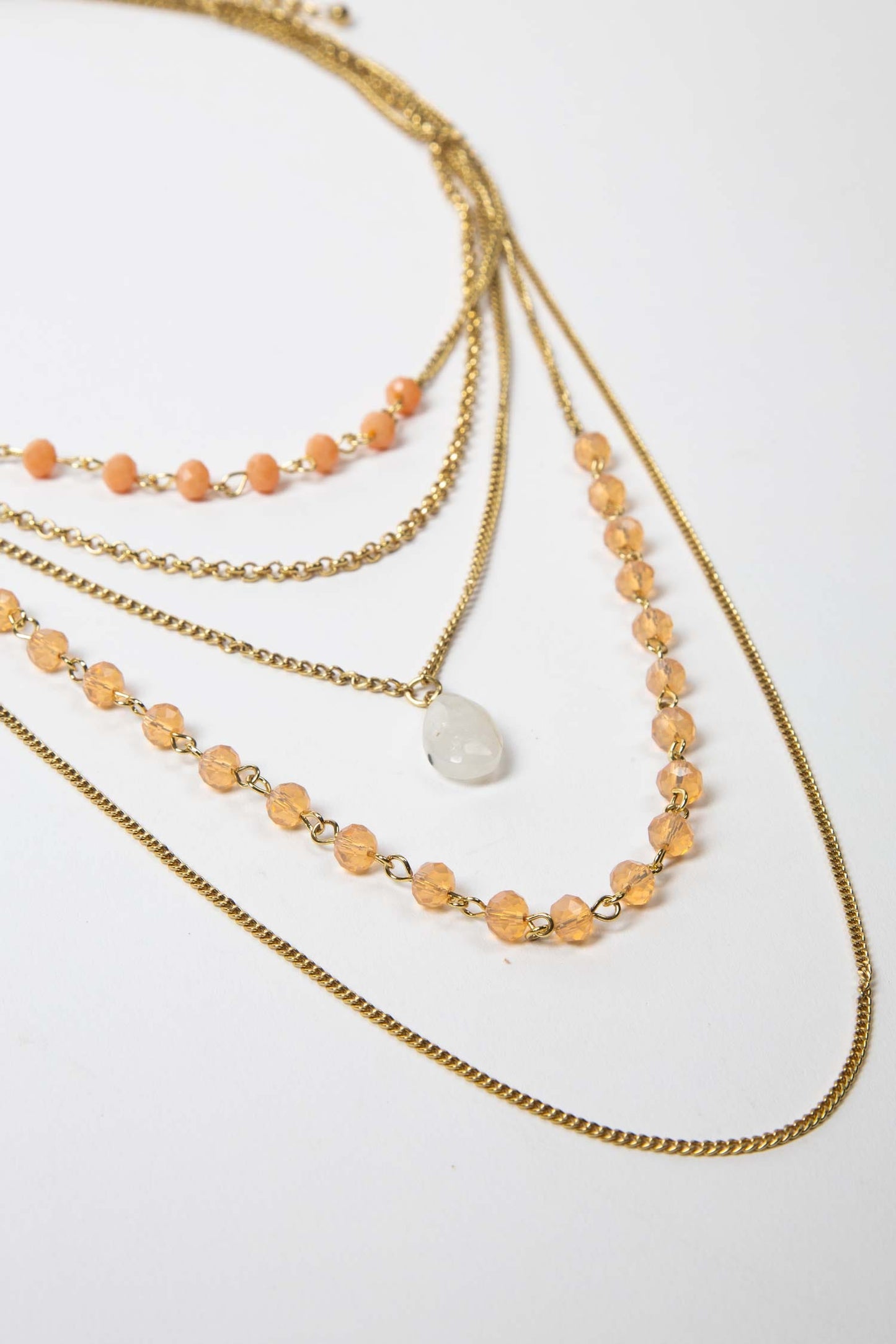 Necklace 5 strand beads/chain 18L gold/peach/white