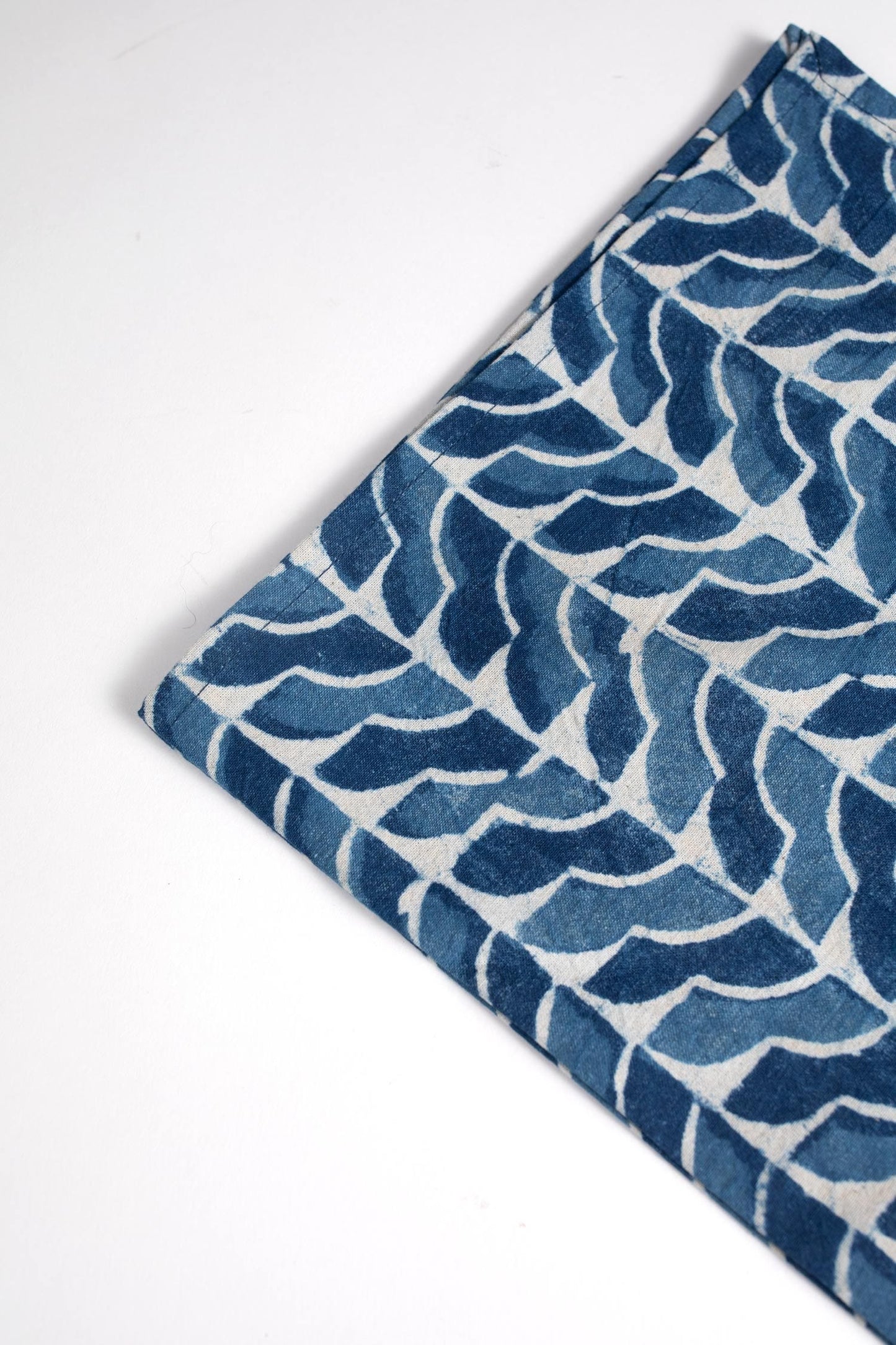 Napkin uniform geo pattern M/4 cttn 20sq blu/wht