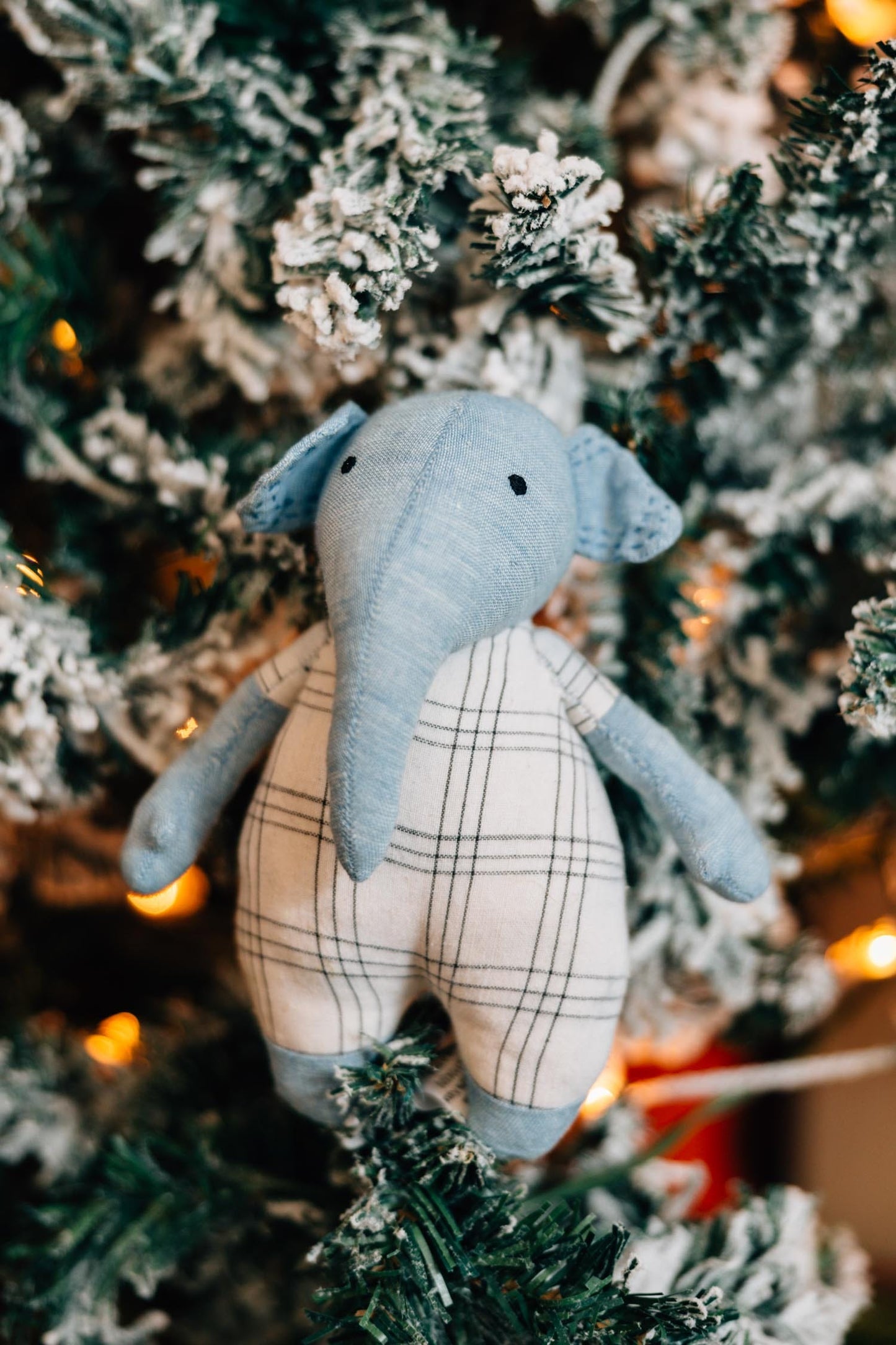 Elephant w/adoption card stuffed cotton 7H blu/wht