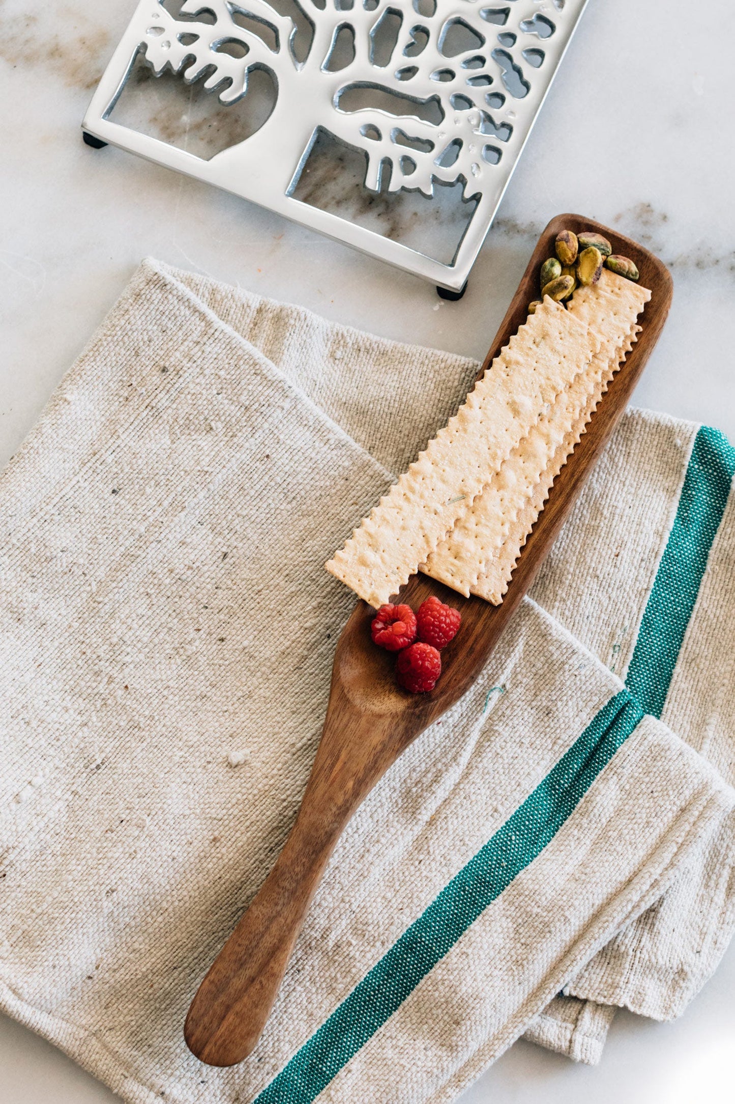 Serving board narrow wood 16Lx2.5W natural