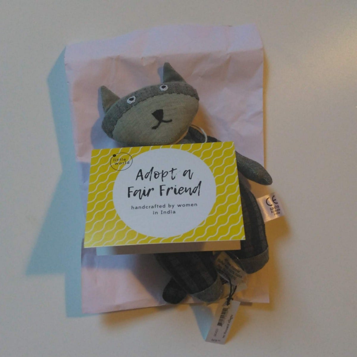 Raccoon w/adoption card stuffed cotton 7H gray/blk