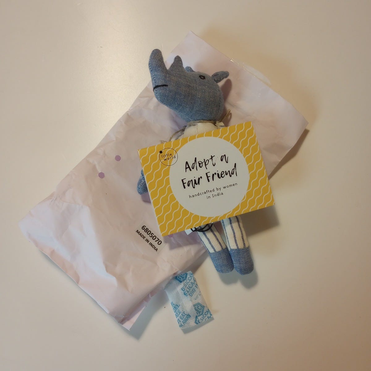 Rhino w/adoption card stuffed cotton 7H blue/white