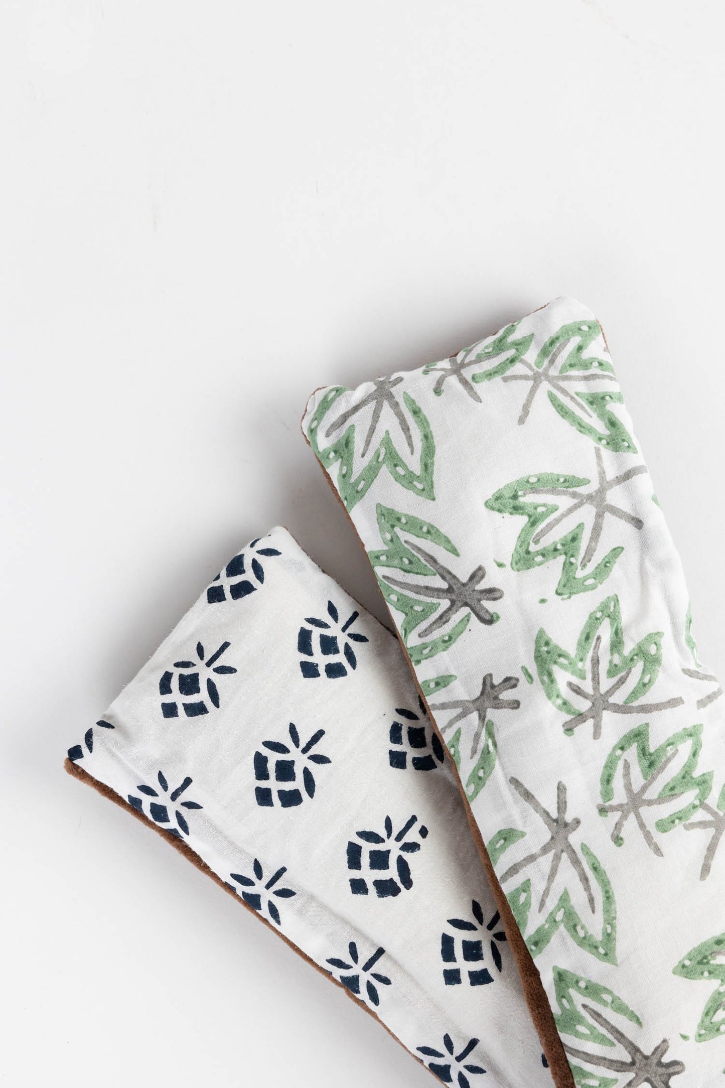 Eye pillow buds cttn/rice/lavendar 9x4 brn/navy