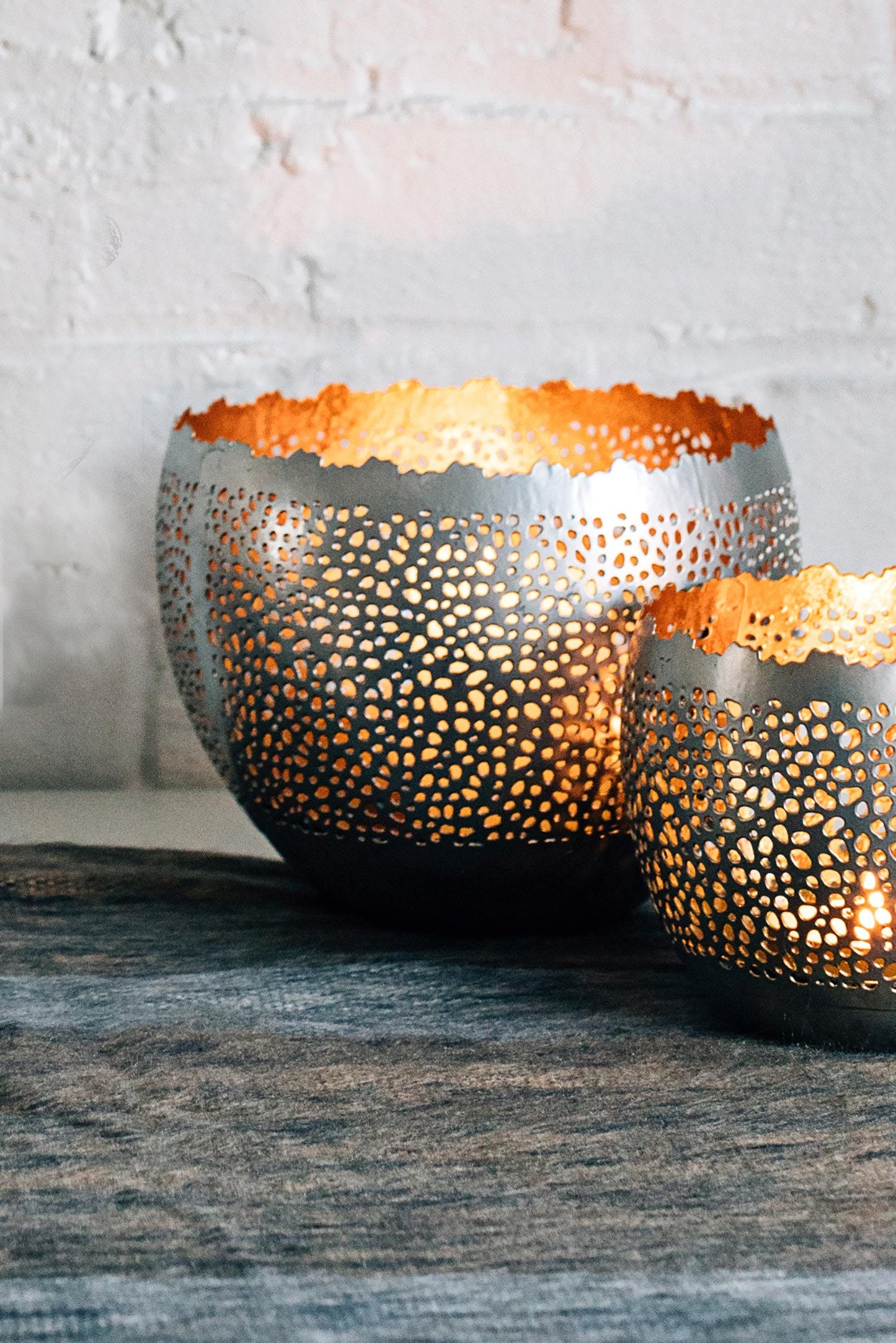 Candleholder tea light lacy iron 6Dx4 silver/gold